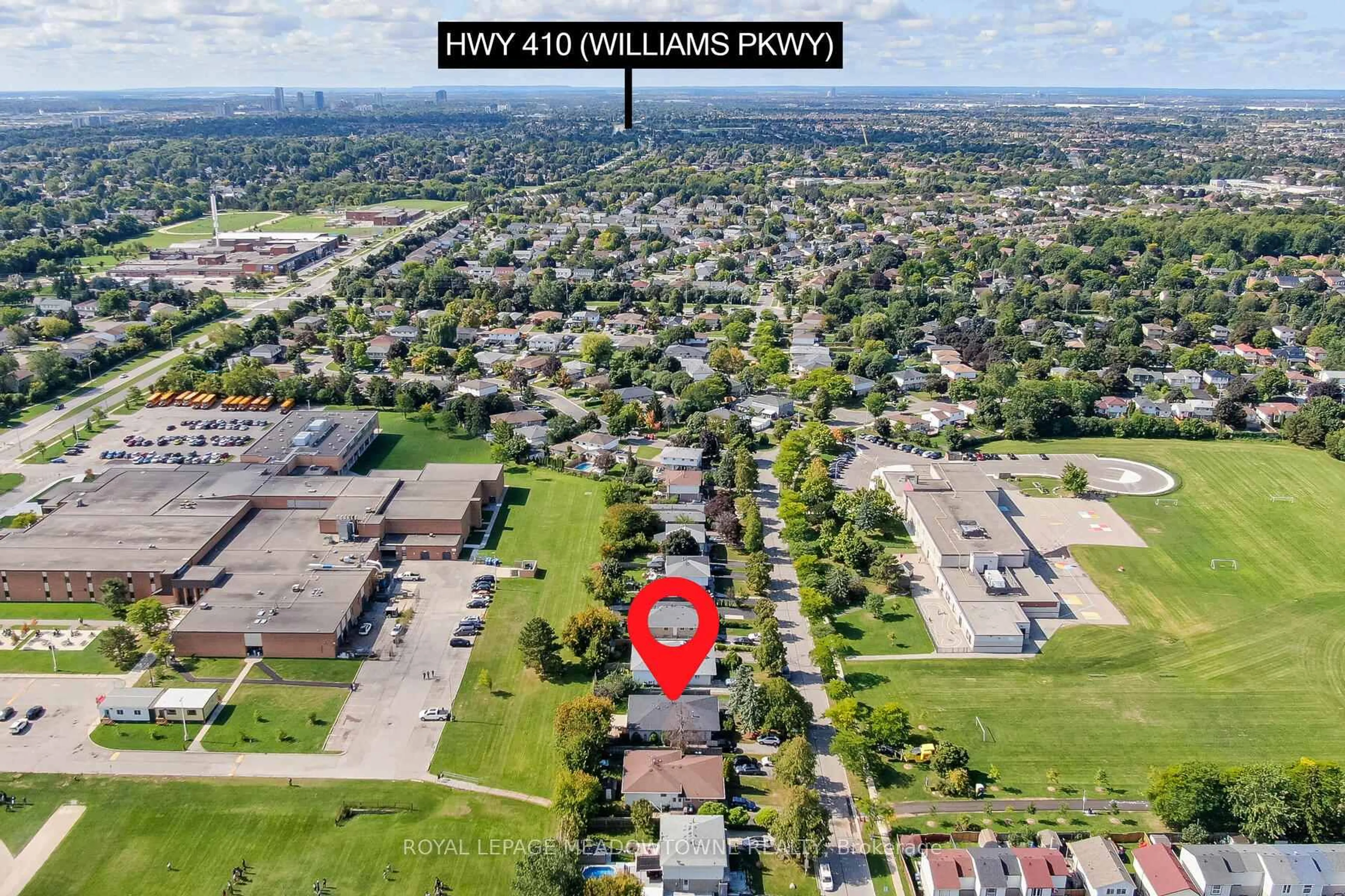 A pic from outside/outdoor area/front of a property/back of a property/a pic from drone, street for 73 Jefferson Rd, Brampton Ontario L6S 1W7