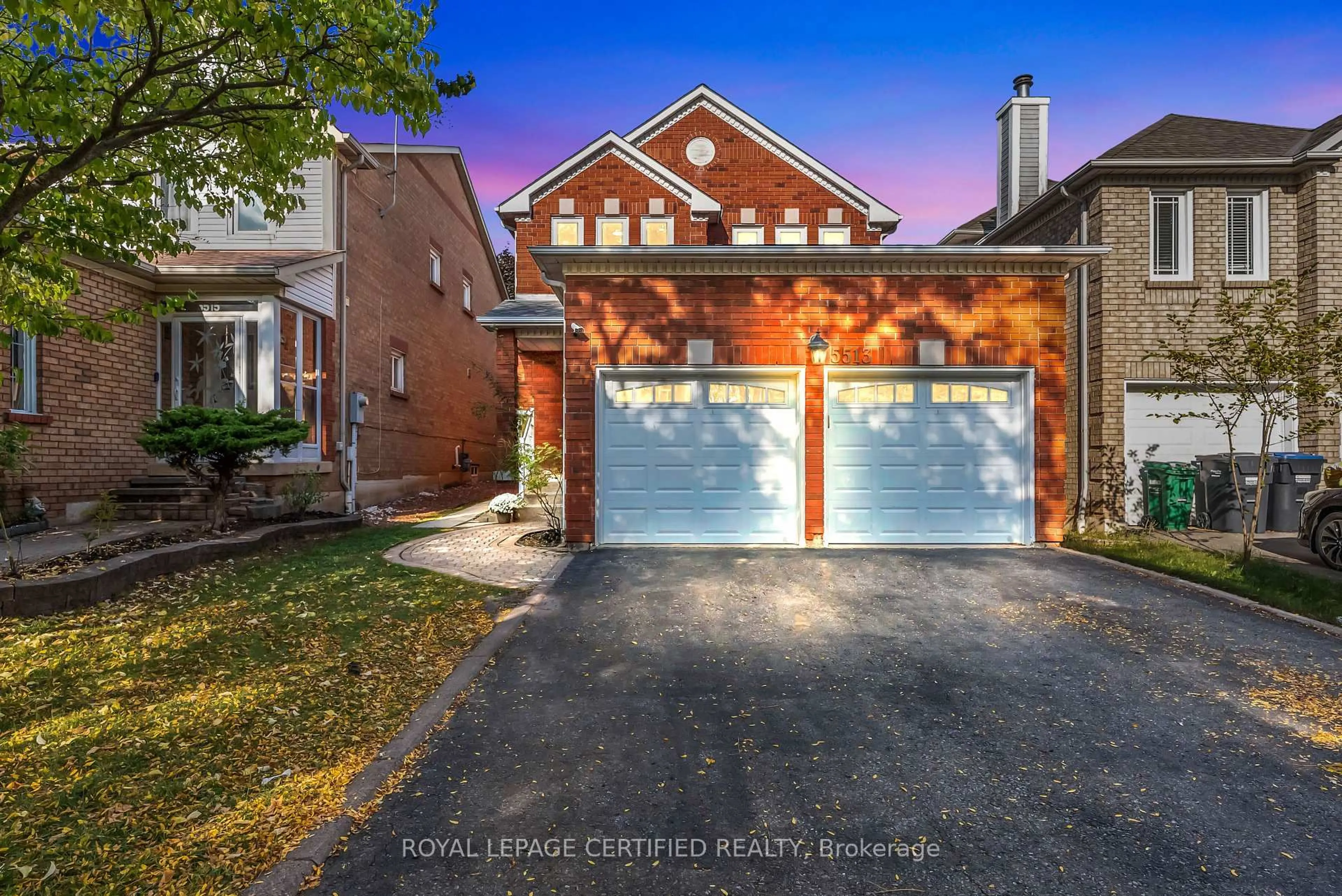 Home with brick exterior material, street for 5513 Holbrook Rd, Mississauga Ontario L5M 5G3