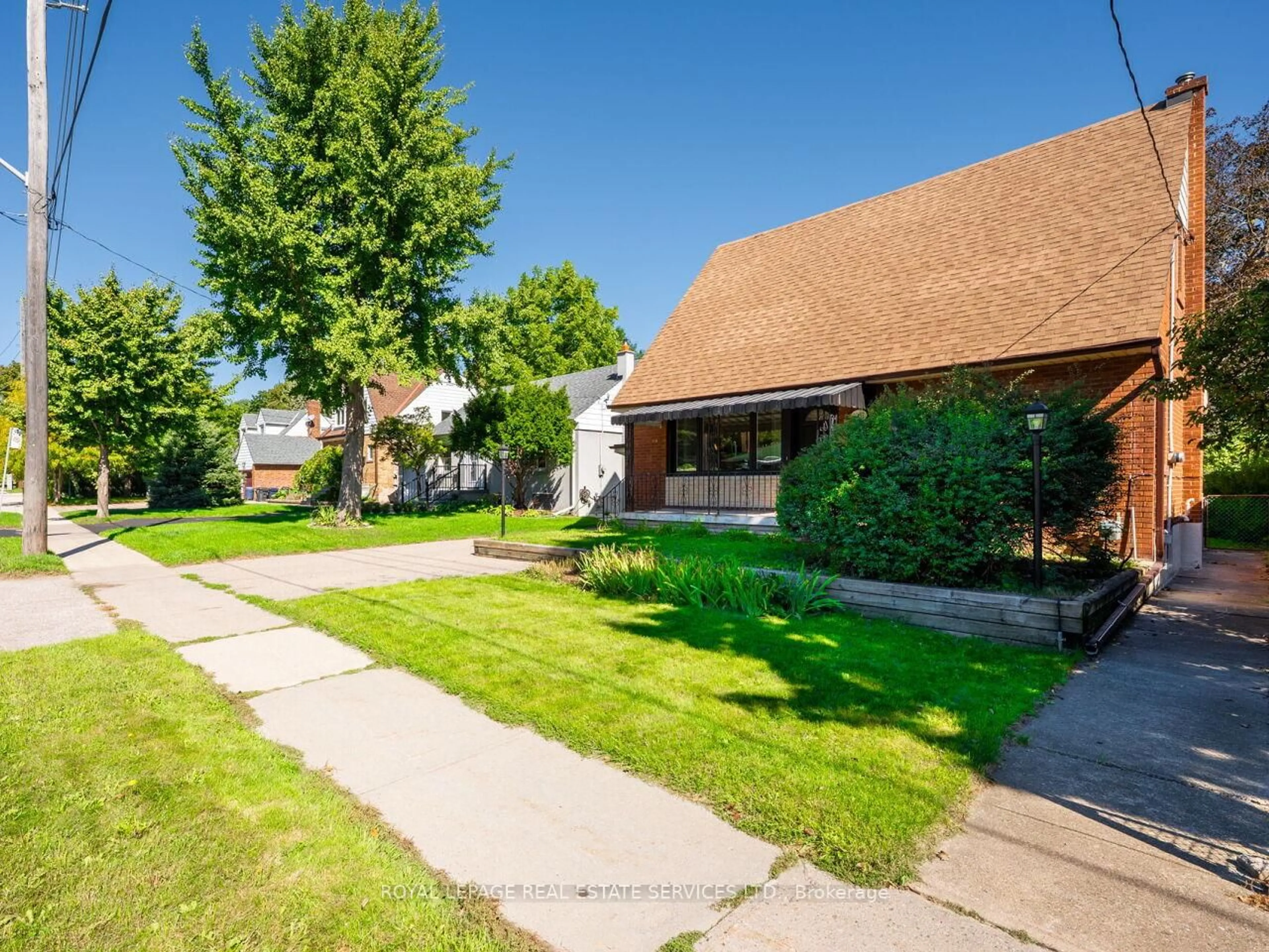 Unknown for 1037 Kipling Ave, Toronto Ontario M9B 3L7