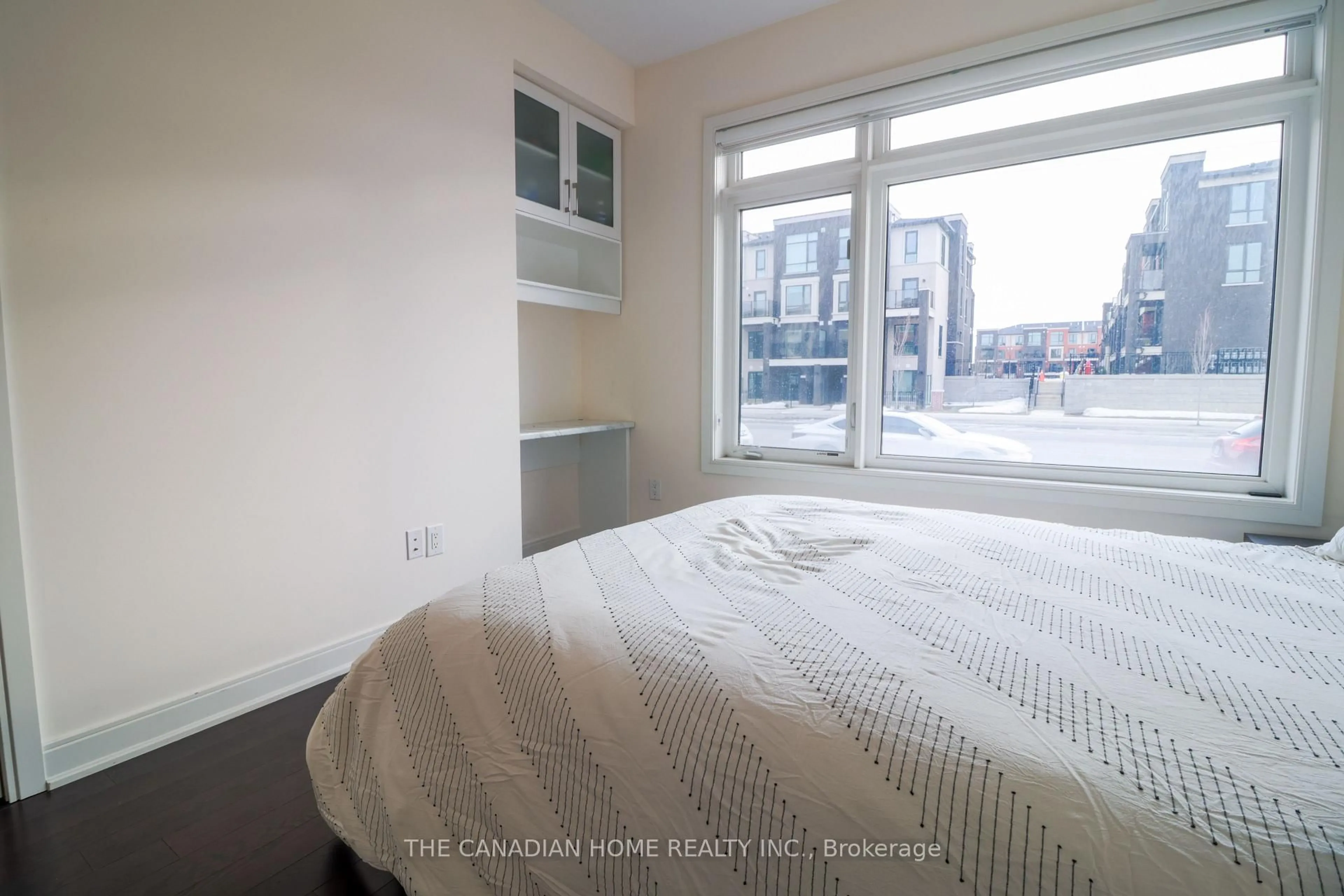 A pic of a room for 433 Veterans Dr, Brampton Ontario L7A 4Z1