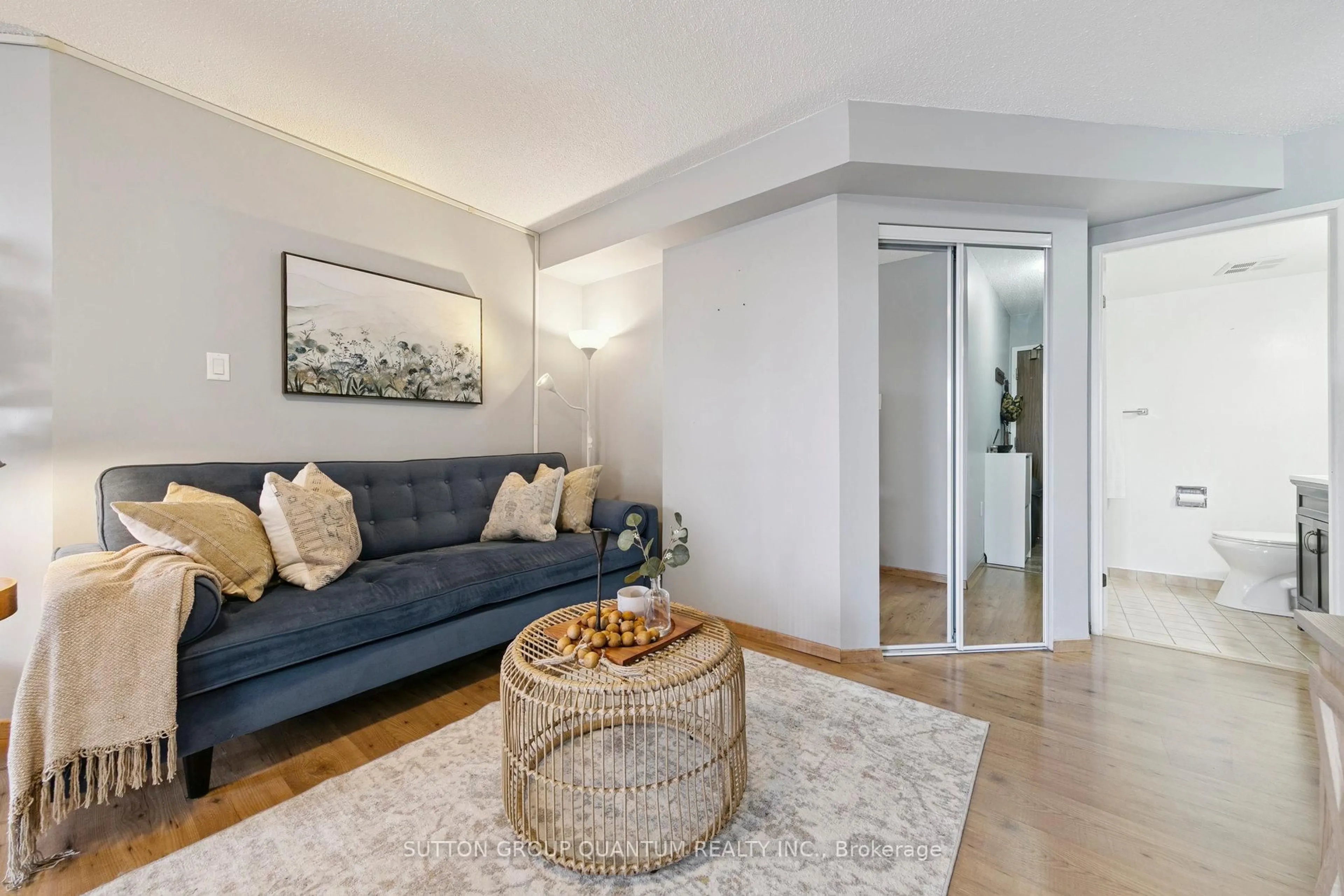 Living room with furniture, unknown for 1110 WALDEN Circ #611, Mississauga Ontario L5J 4R3