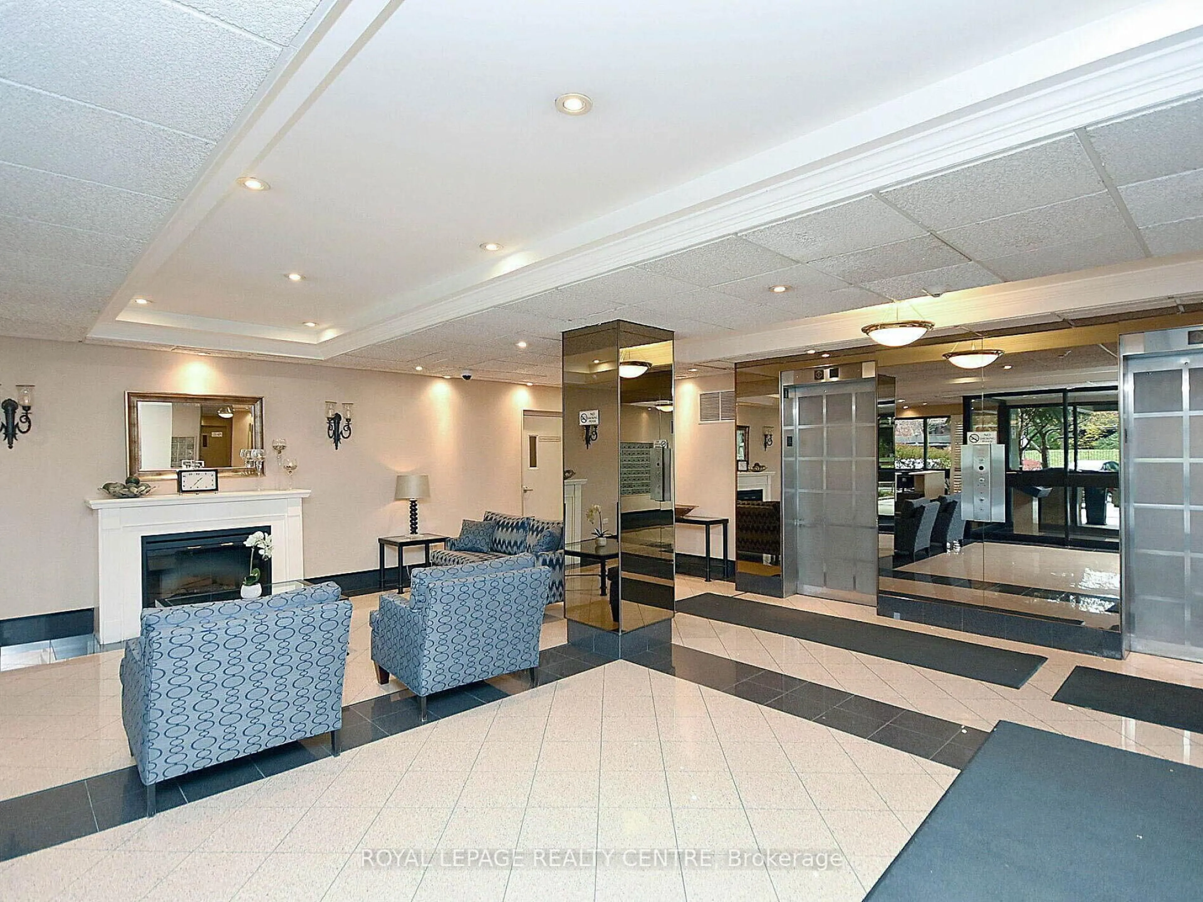 Lobby for 1320 Mississauga Valley Blvd #709, Mississauga Ontario L5A 3R6