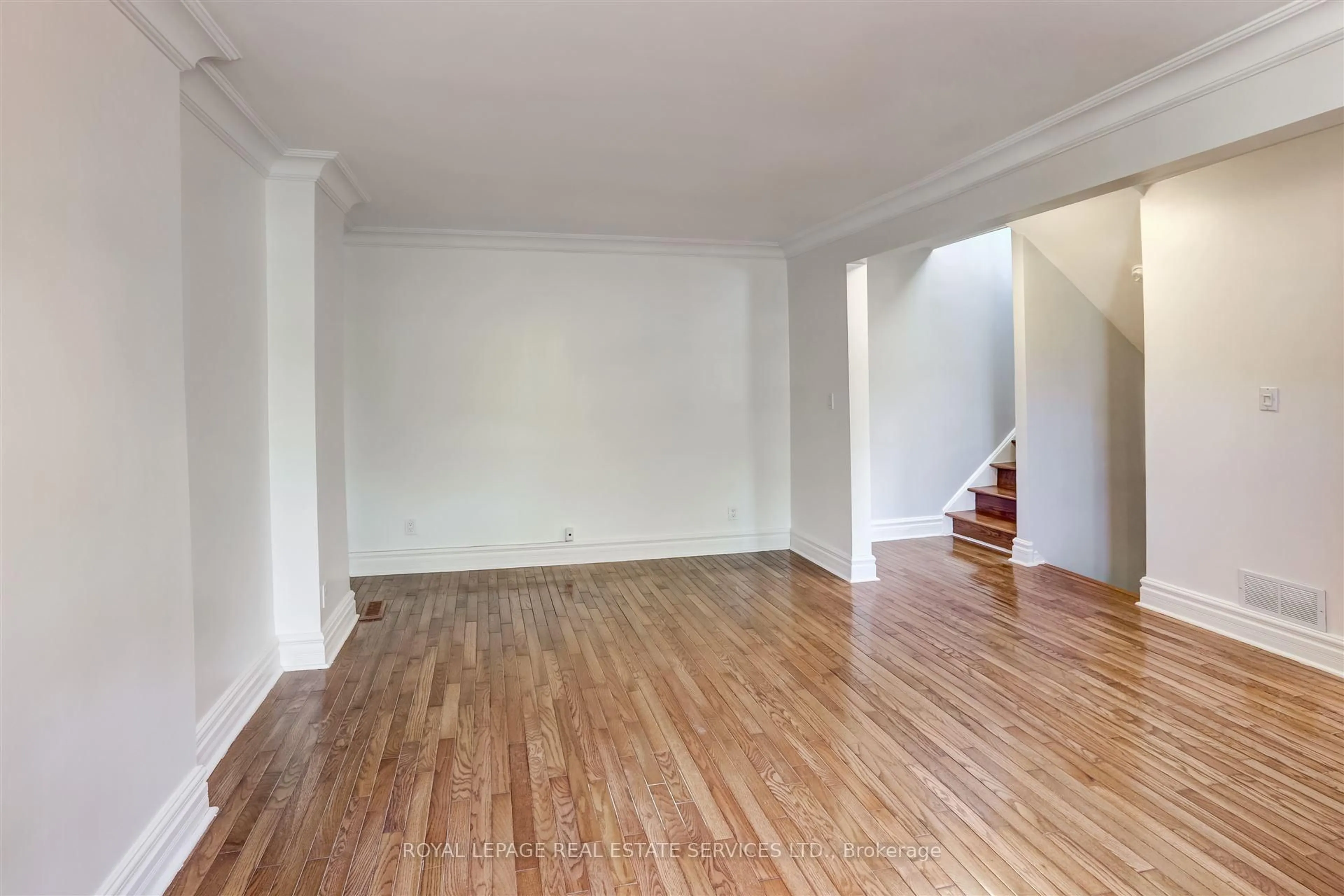 A pic of a room for 93 Medland Cres, Toronto Ontario M6P 2N3