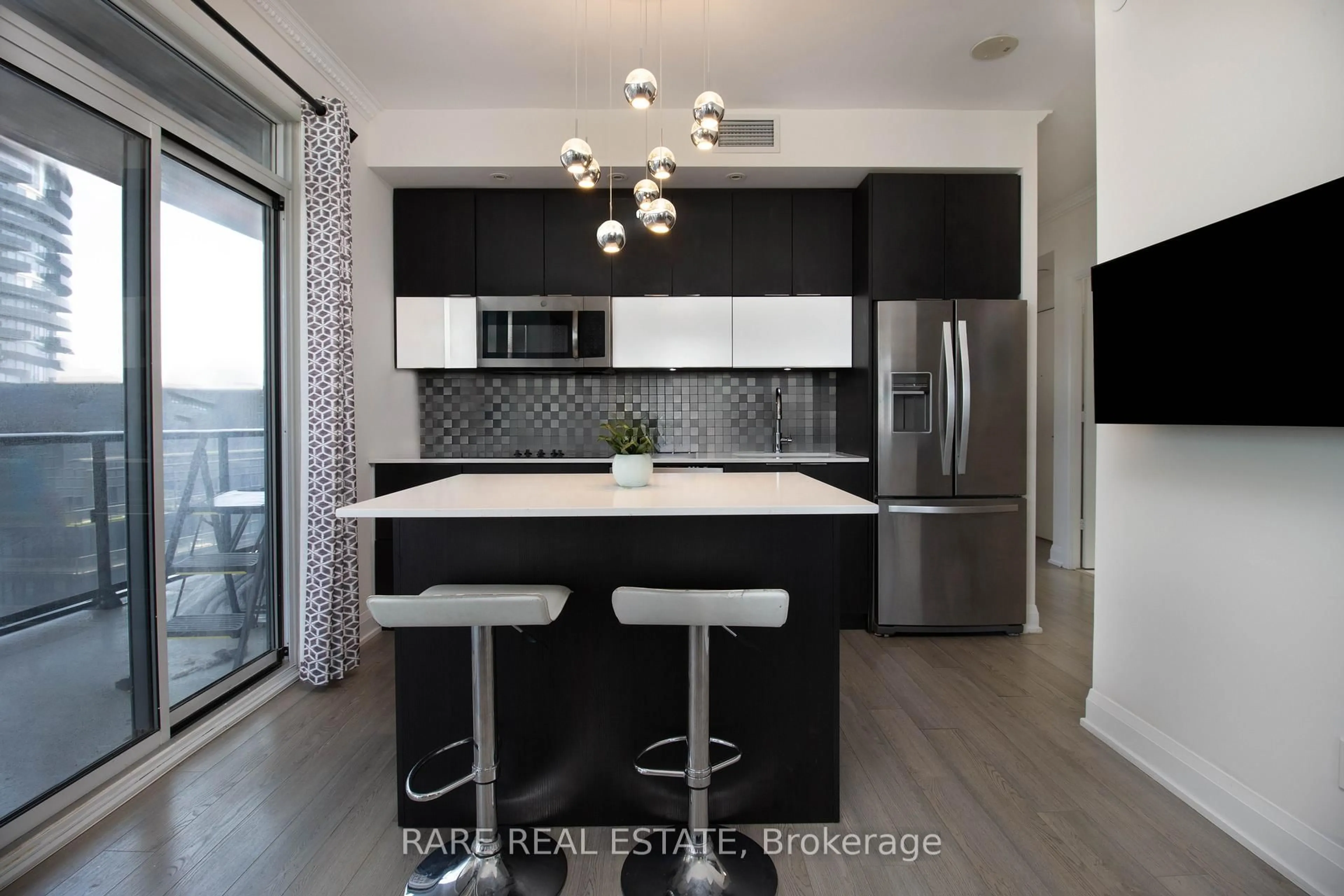 Contemporary kitchen, ceramic/tile floor for 56 Annie Craig Dr #1908, Toronto Ontario M8V 0C8