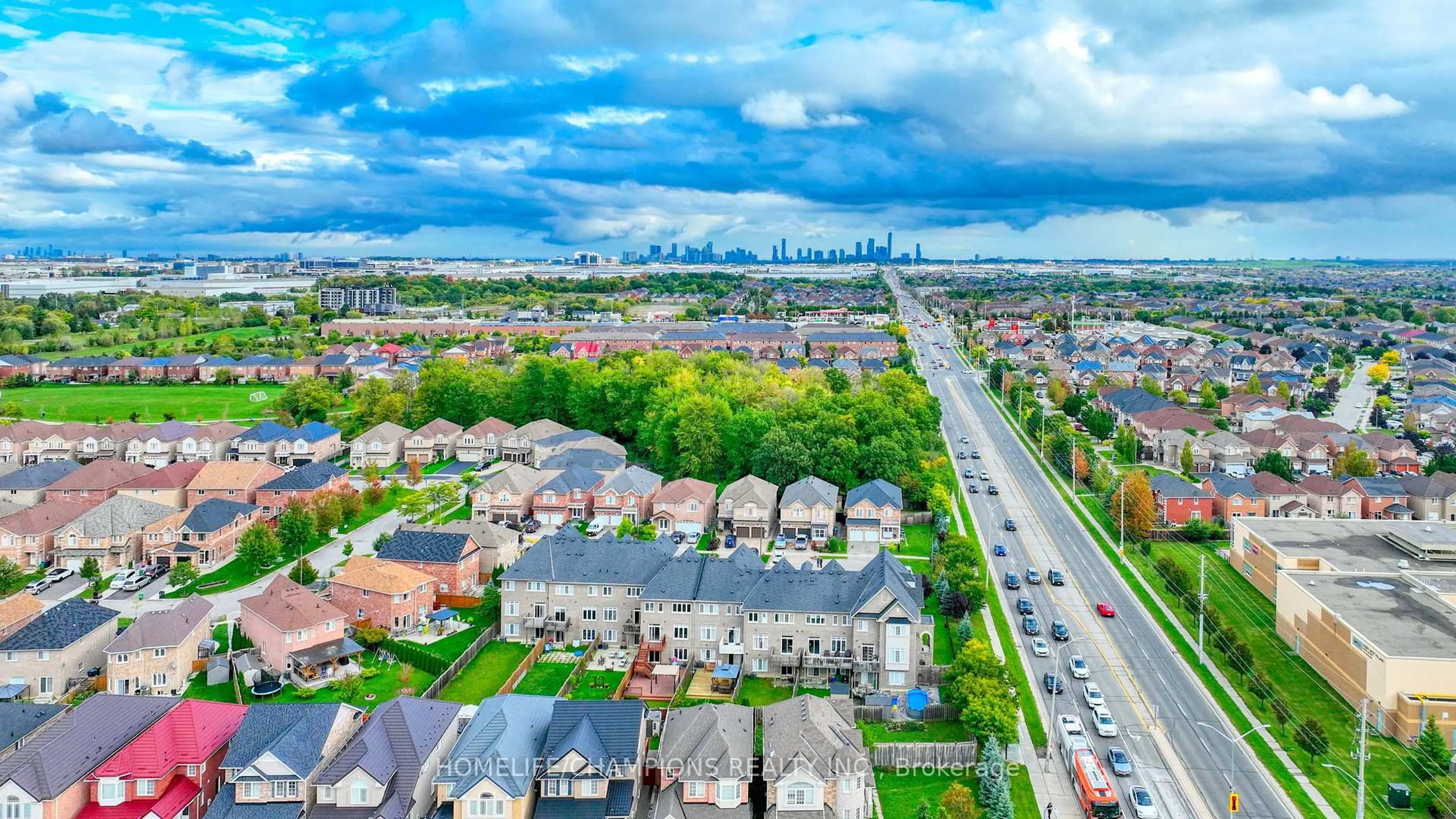 A pic from outside/outdoor area/front of a property/back of a property/a pic from drone, city buildings view from balcony for 487 Briggs Crt, Mississauga Ontario L5W 0C6
