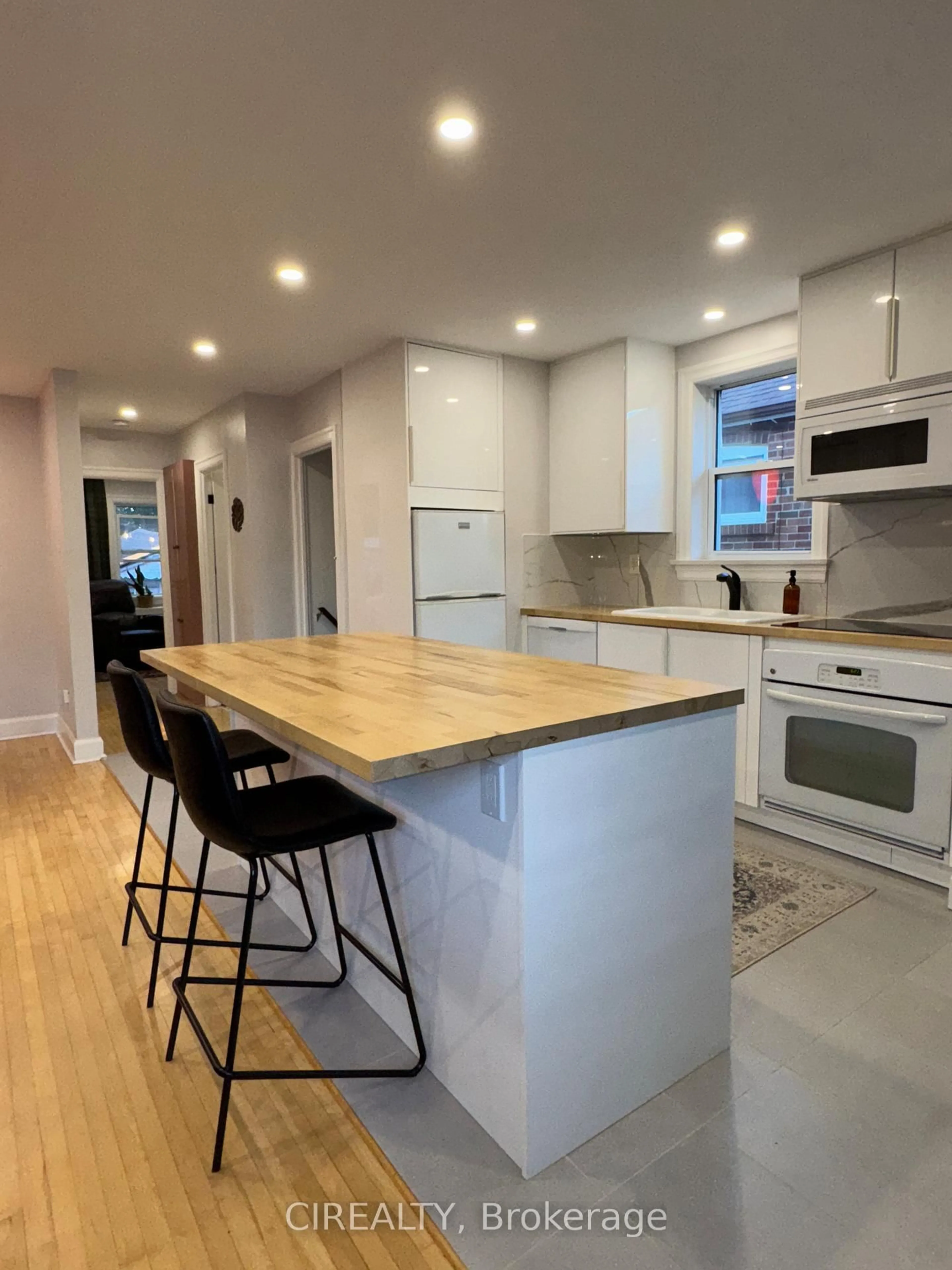 Open concept kitchen, unknown for 140 Ellins Ave, Toronto Ontario M6N 2B1