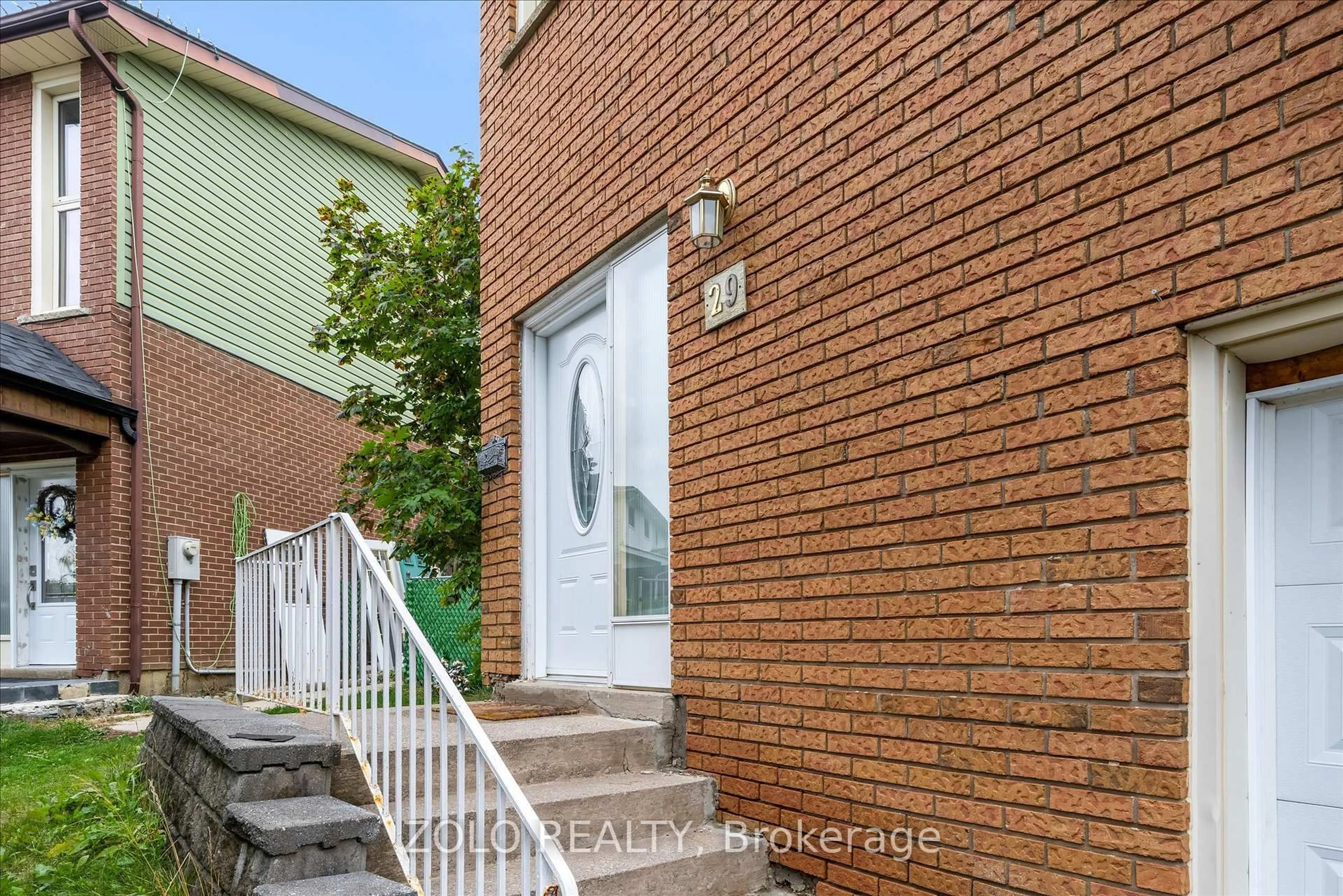 Unknown for 29 Newlyn Cres, Brampton Ontario L6V 3A9