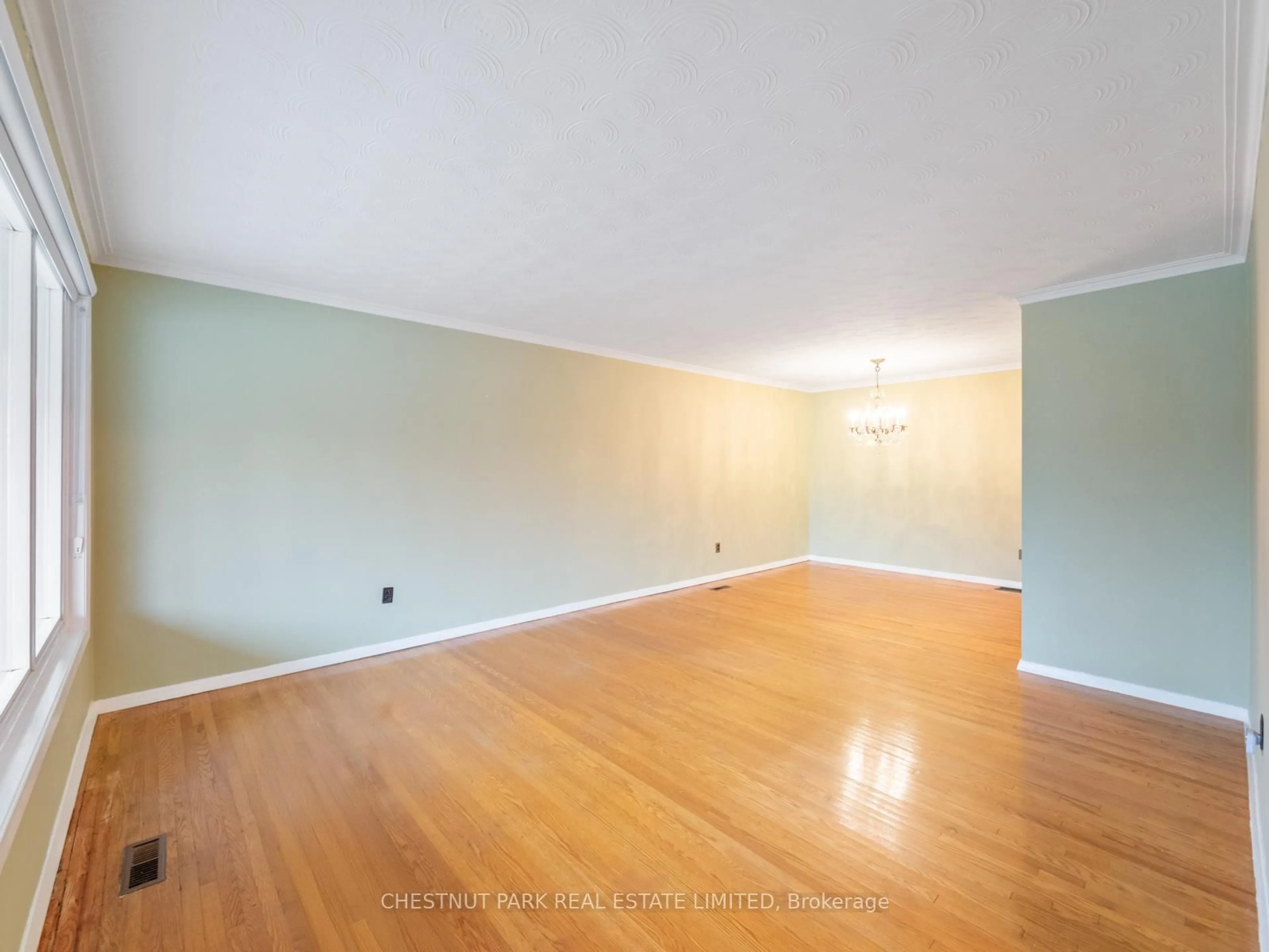 A pic of a room for 148 Navenby Cres, Toronto Ontario M9L 1B5