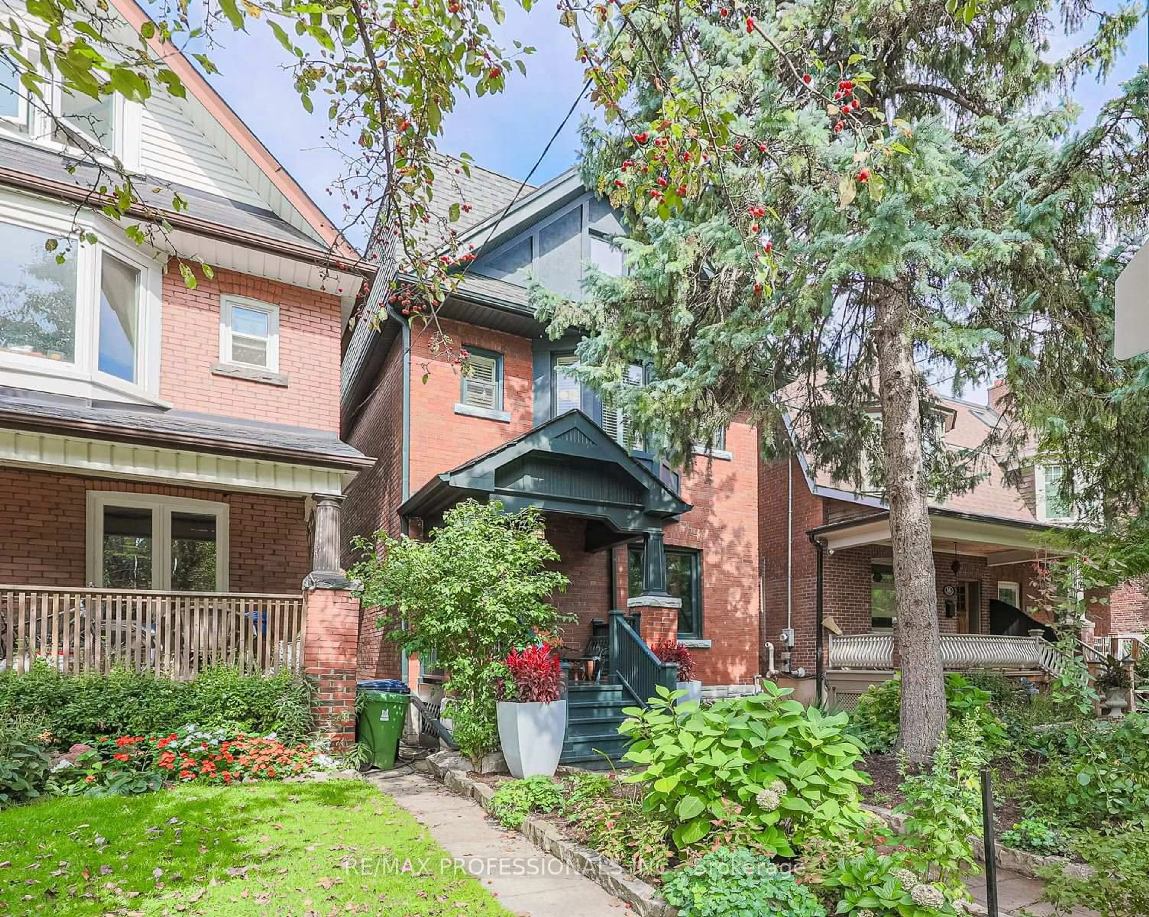 Home with brick exterior material, street for 18 Constance St, Toronto Ontario M6R 1S4