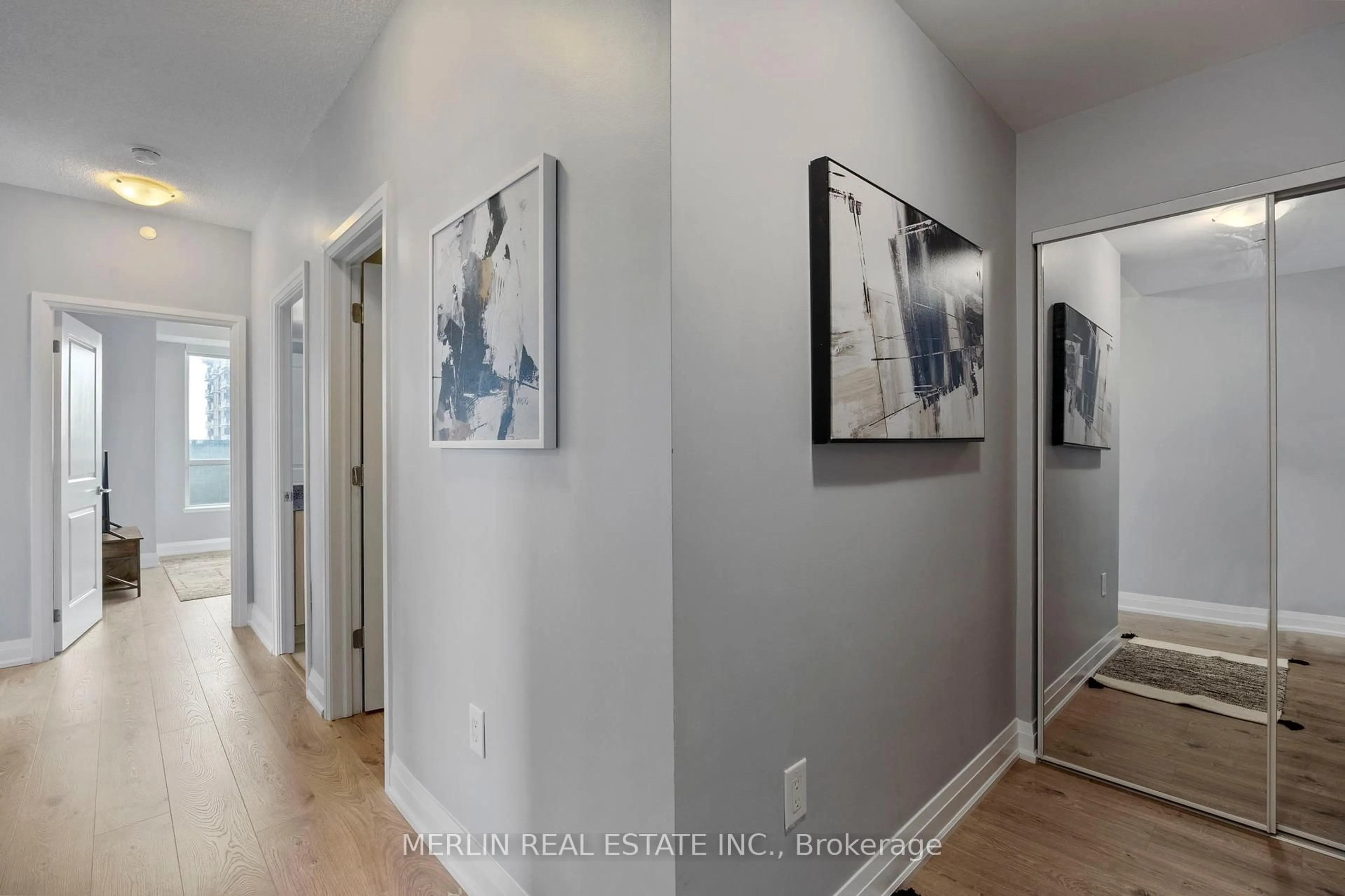 Indoor entryway for 2800 Keele St #407, Toronto Ontario M3M 0B8