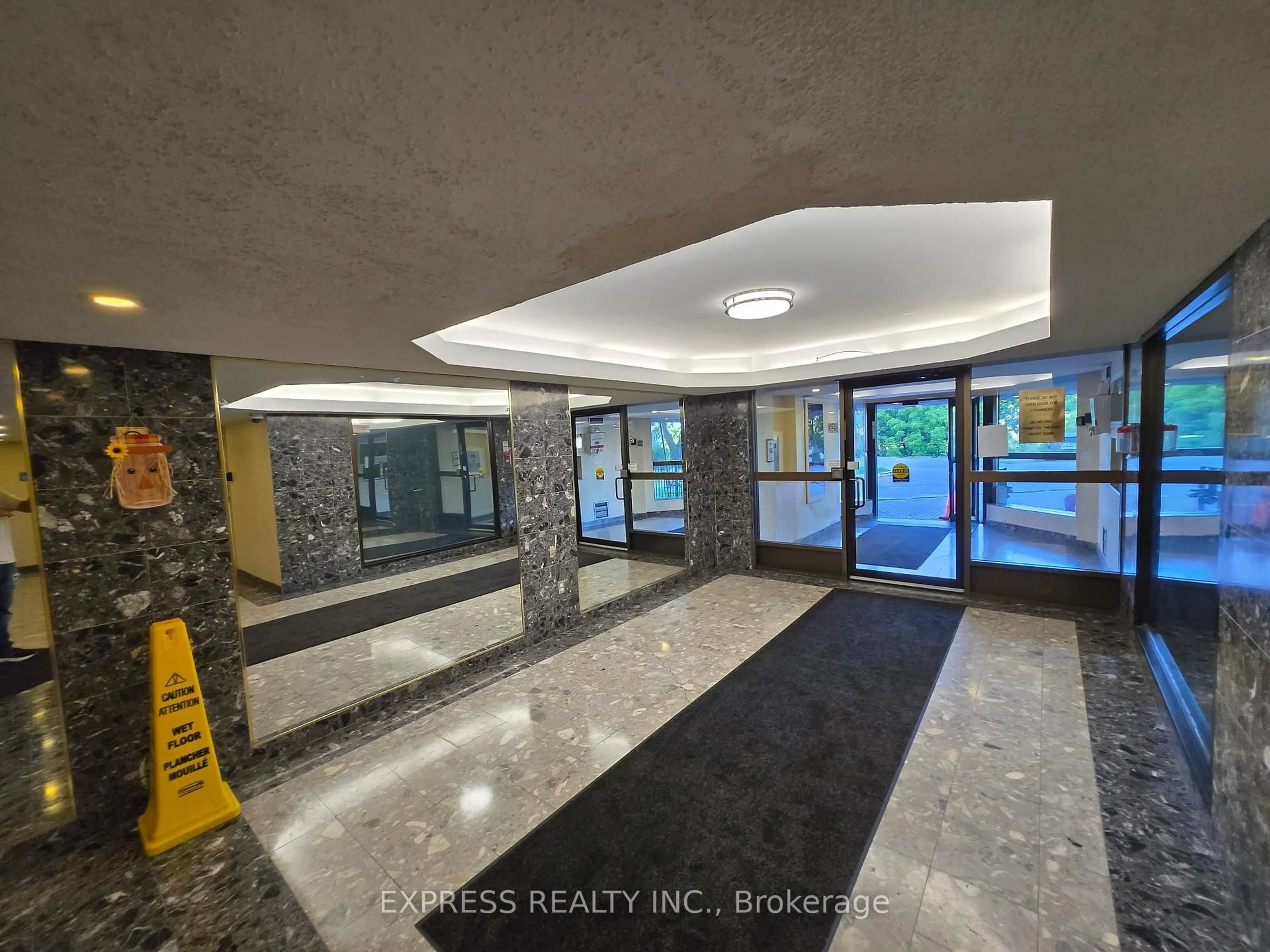 Lobby for 238 Albion Rd #1202, Toronto Ontario M9A 3P5
