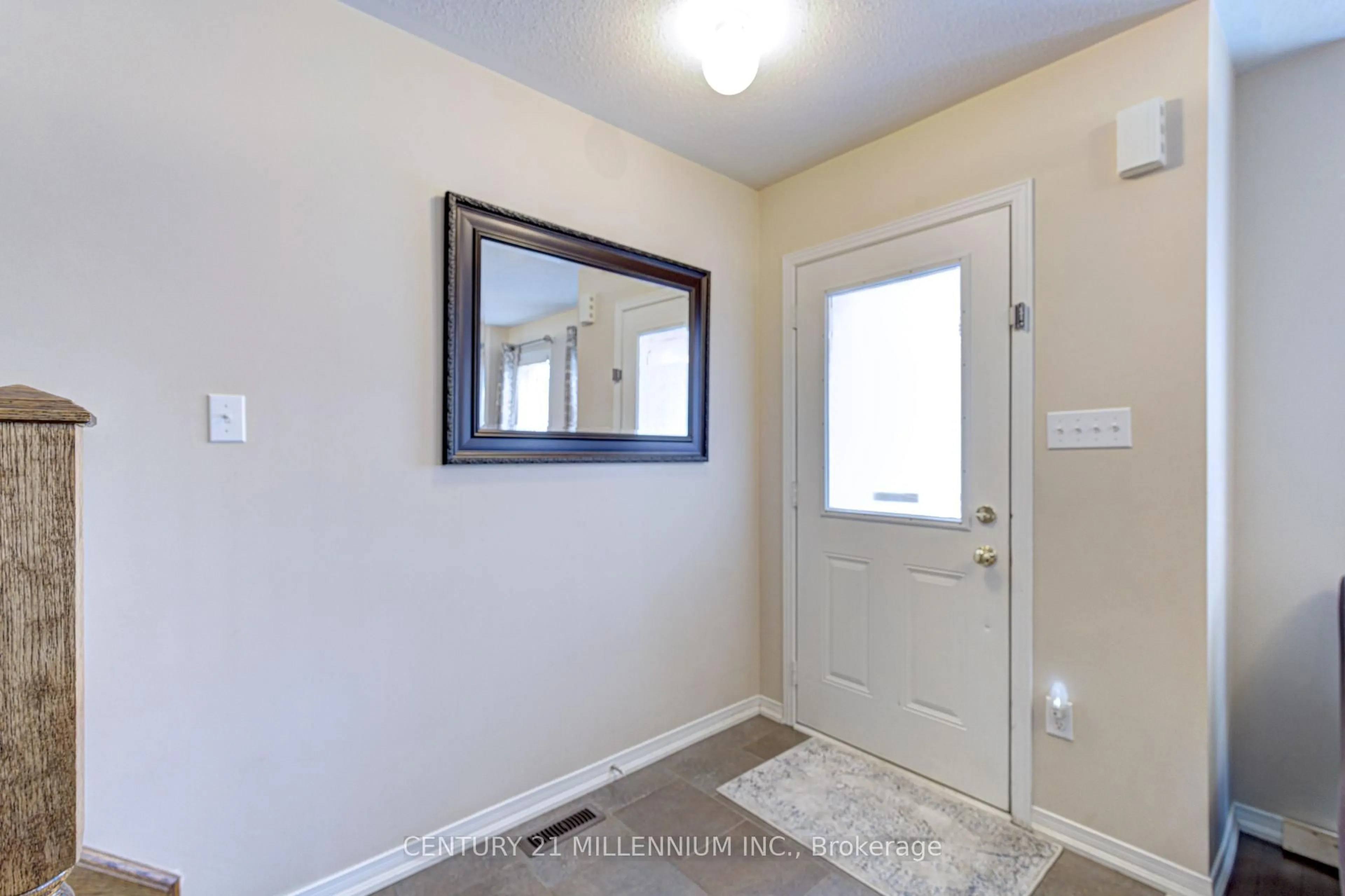 Indoor entryway for 13 Coolwater Dr, Brampton Ontario L6R 0X4