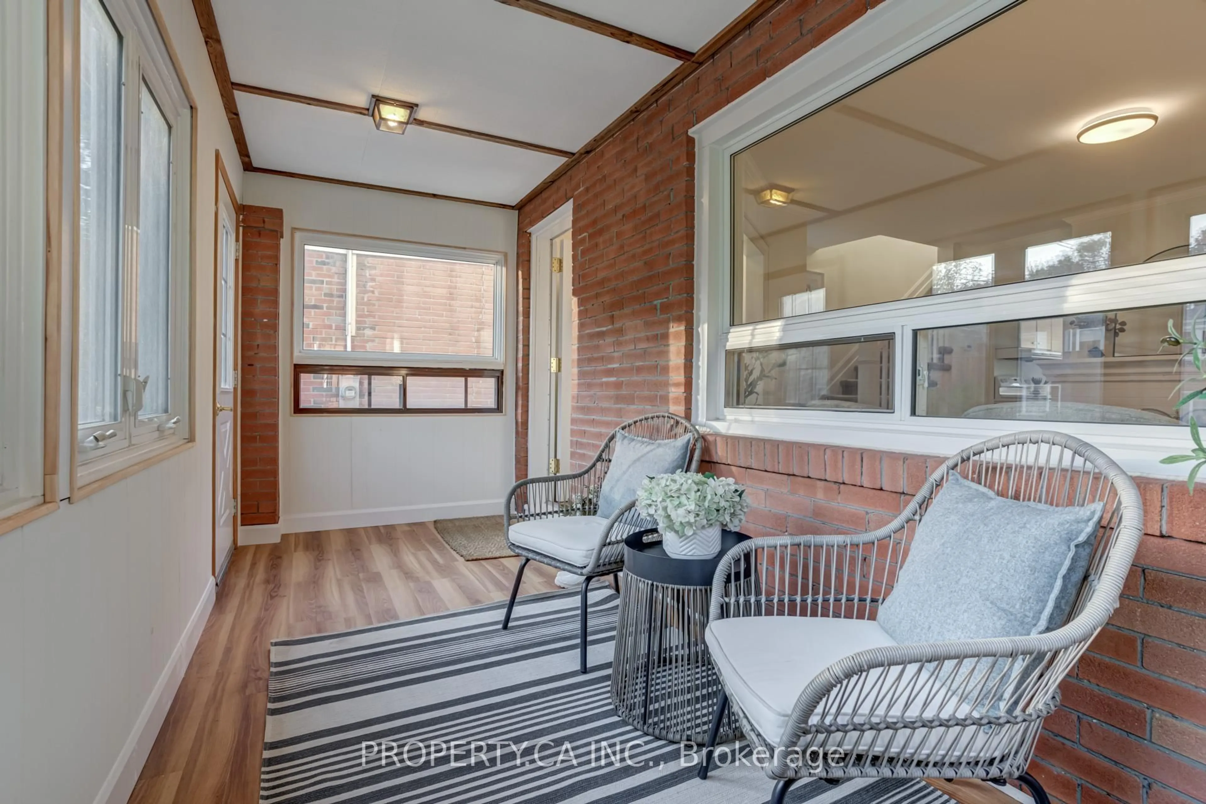 Indoor entryway for 14 Warren Cres, Toronto Ontario M6S 4S2