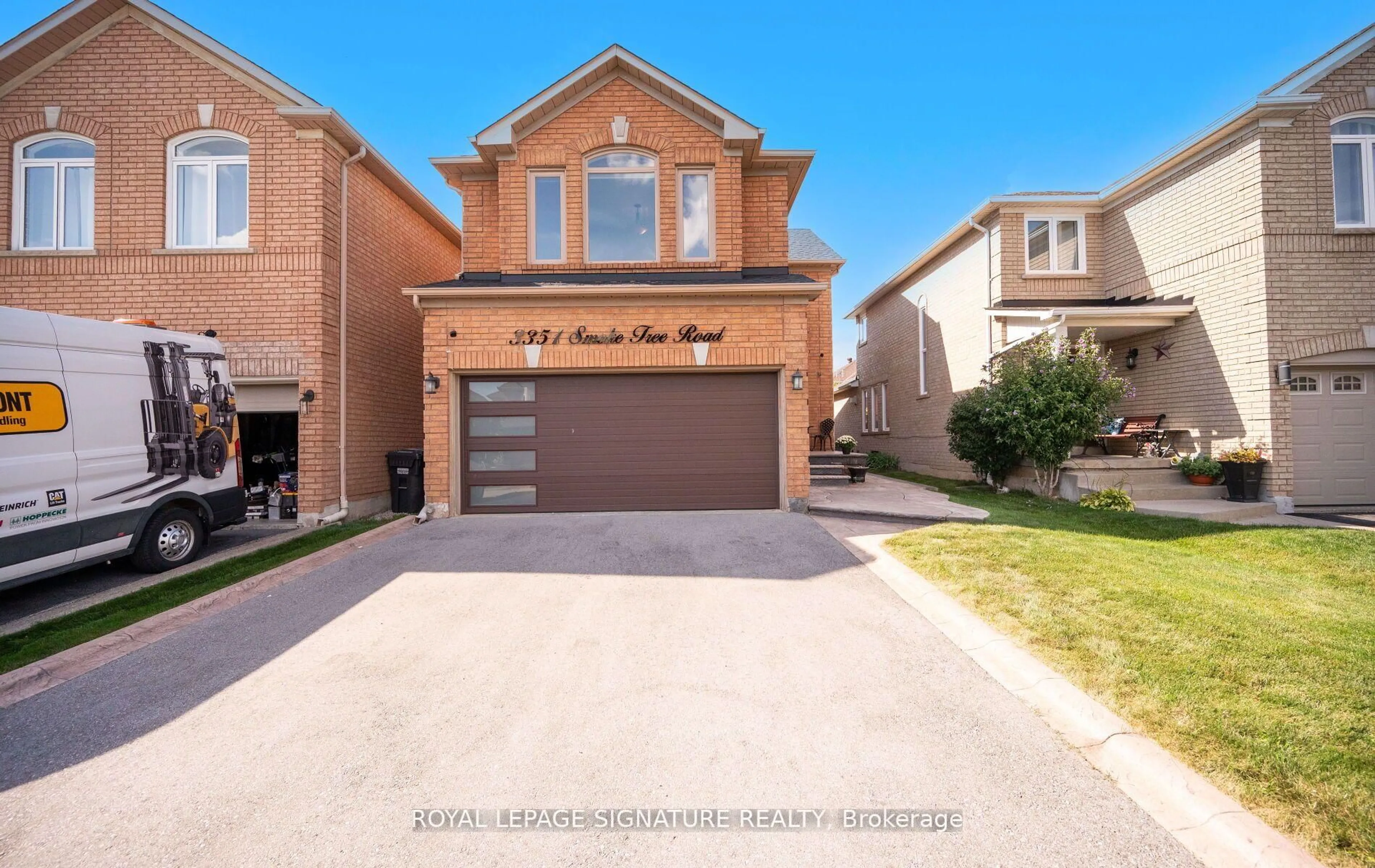 Home with brick exterior material, street for 3351 Smoke Tree Rd, Mississauga Ontario L5N 7M5