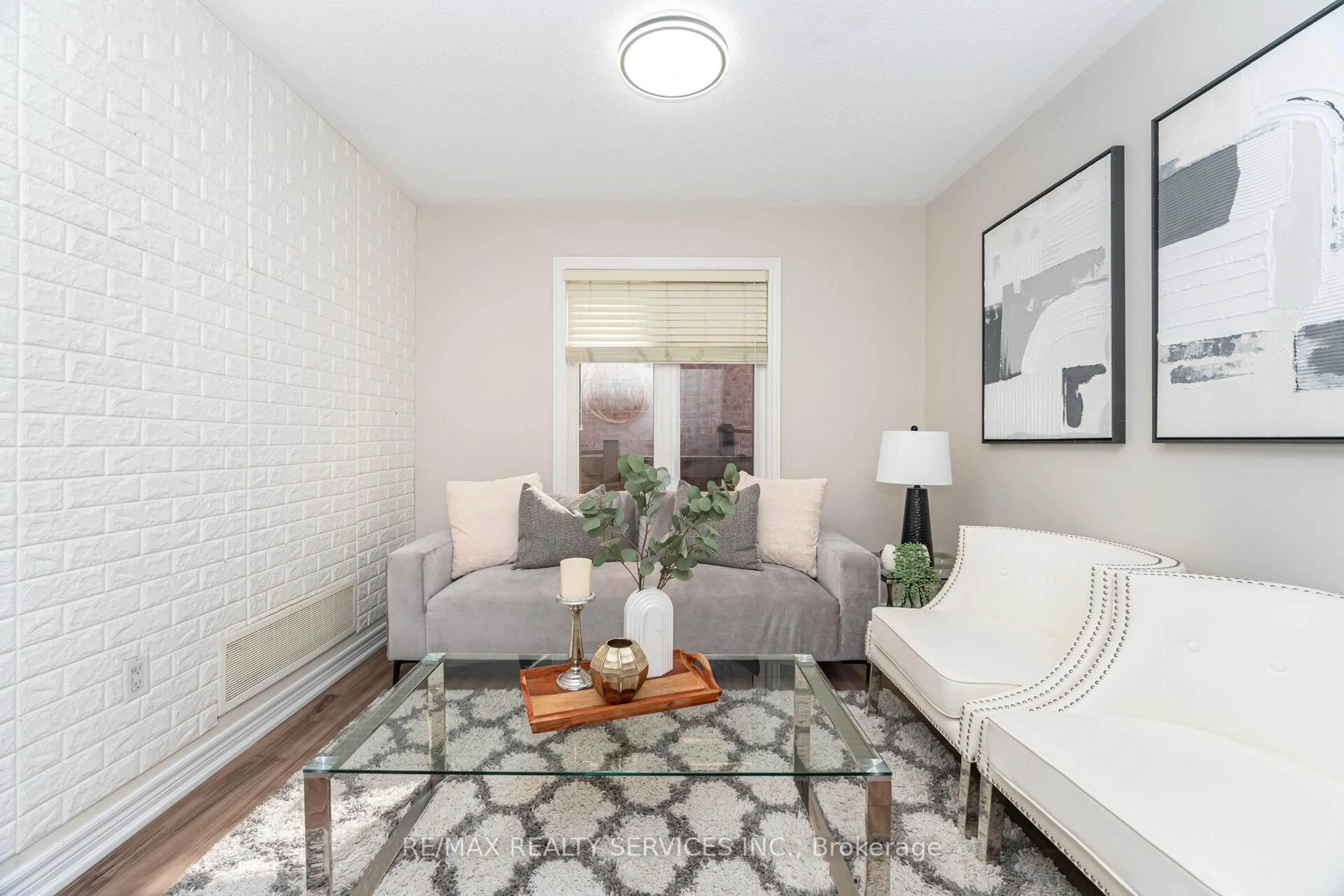 Living room with furniture, unknown for 3 Napoleon Cres, Brampton Ontario L6P 3K6