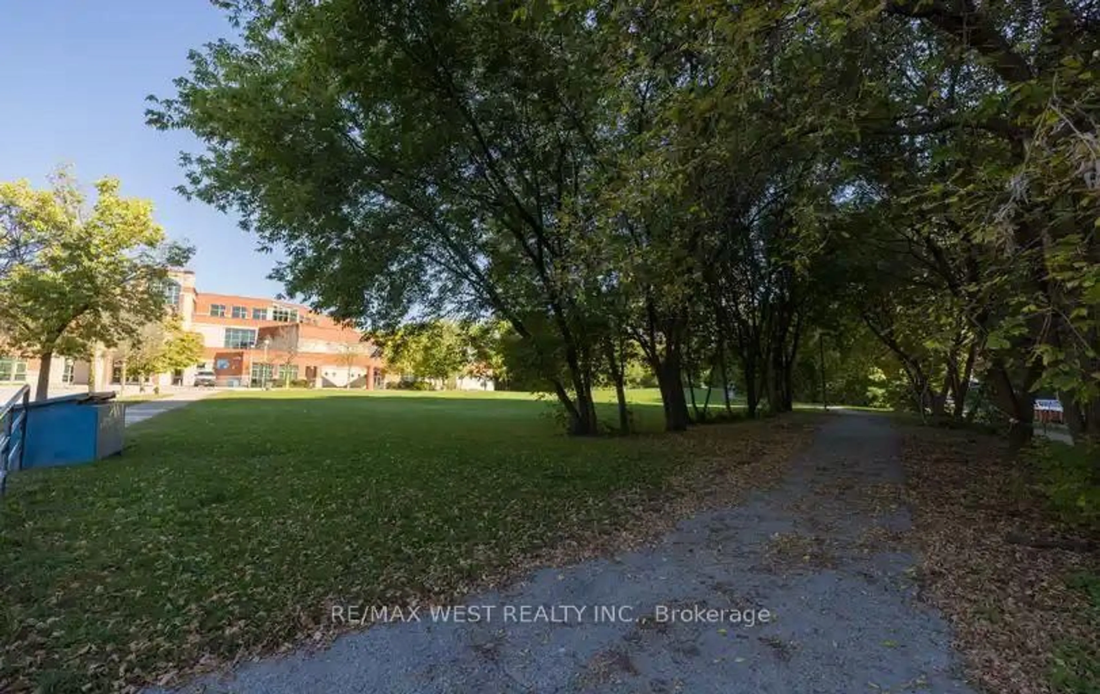 A pic from outside/outdoor area/front of a property/back of a property/a pic from drone, street for 85 Emmett Ave #1405, Toronto Ontario M6M 5A2