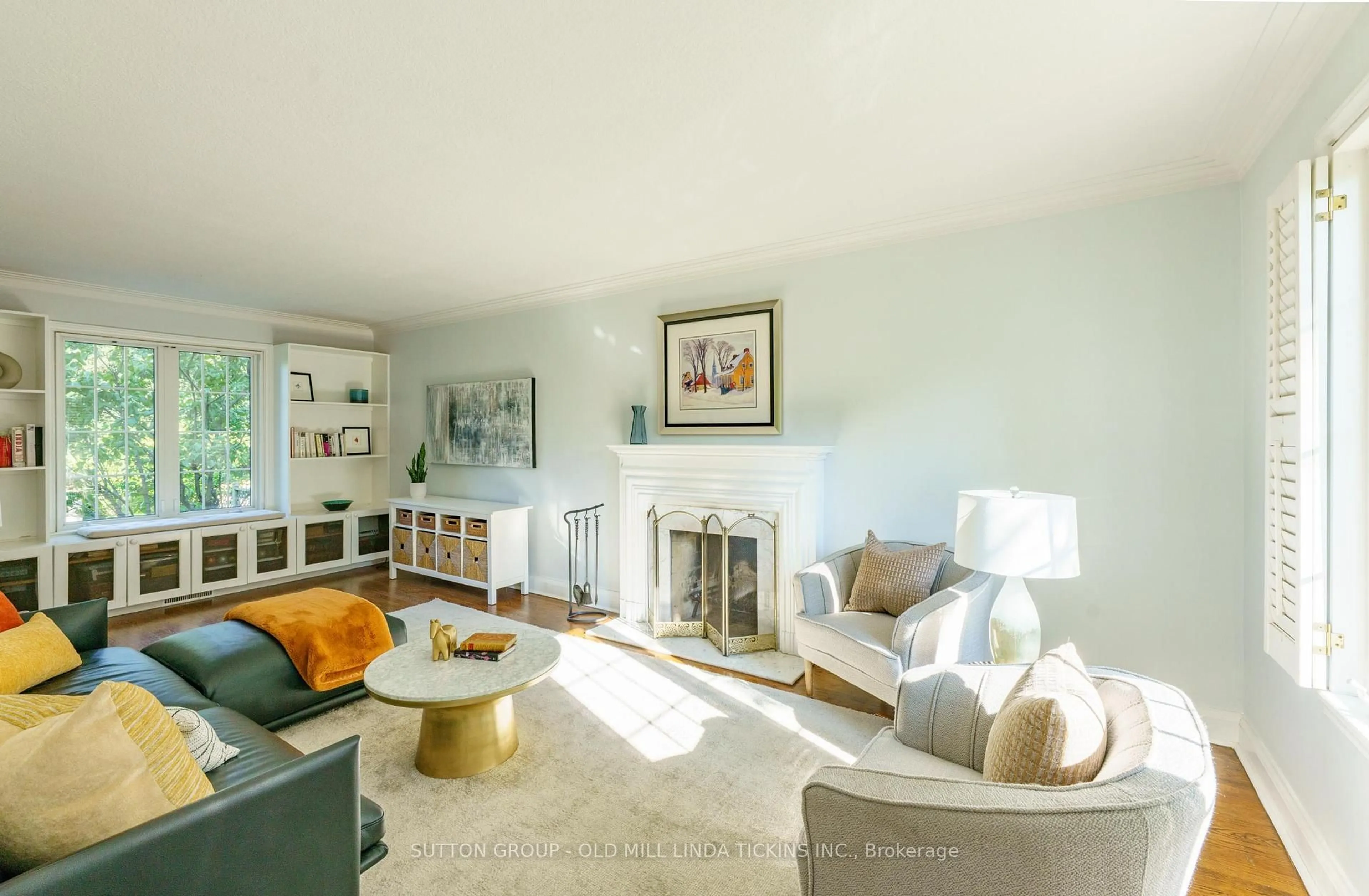 Living room with furniture, unknown for 64 Westrose Ave, Toronto Ontario M8X 2A1