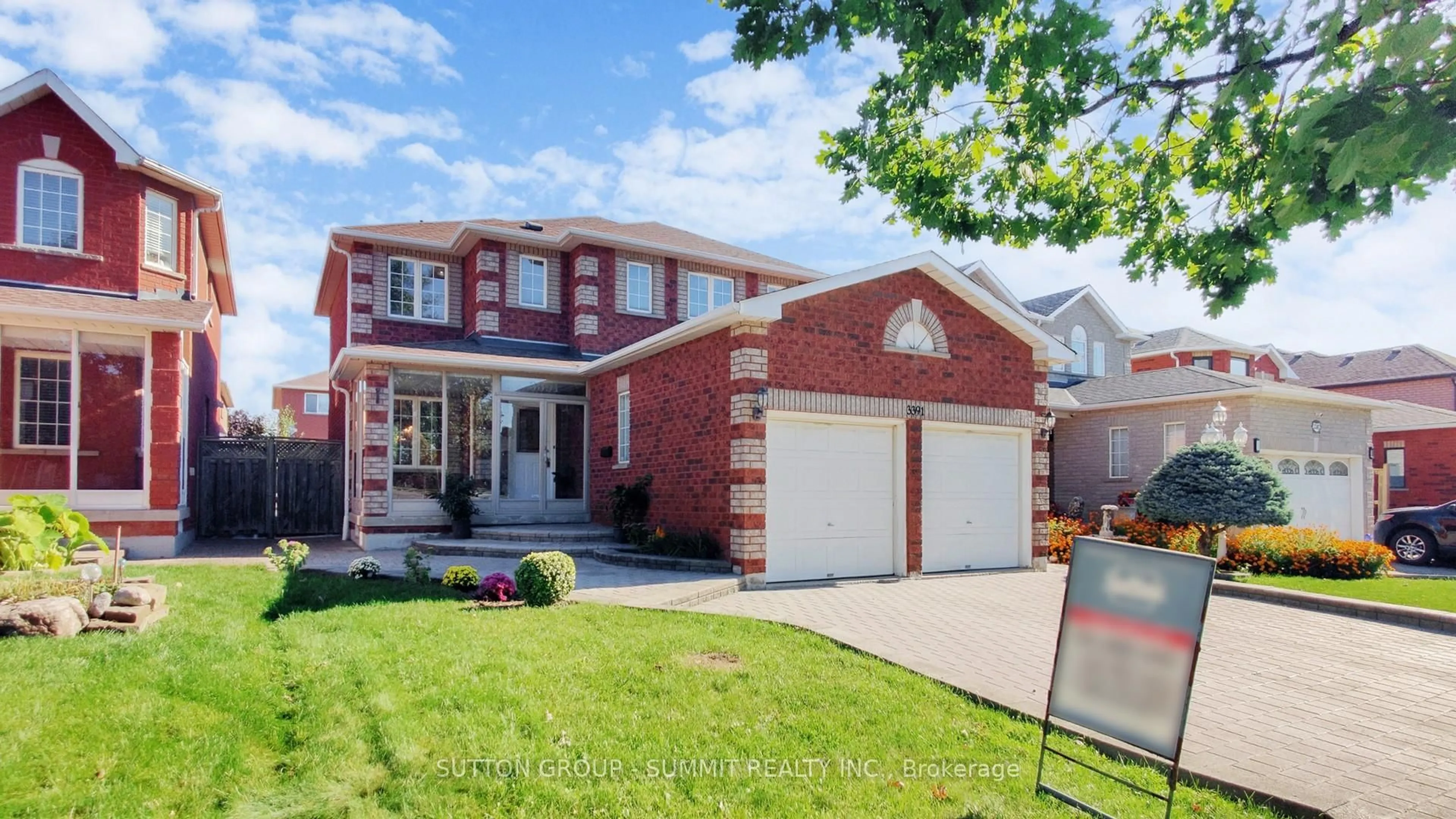 Home with brick exterior material, street for 3391 grand park Dr, Mississauga Ontario L5B 4E2