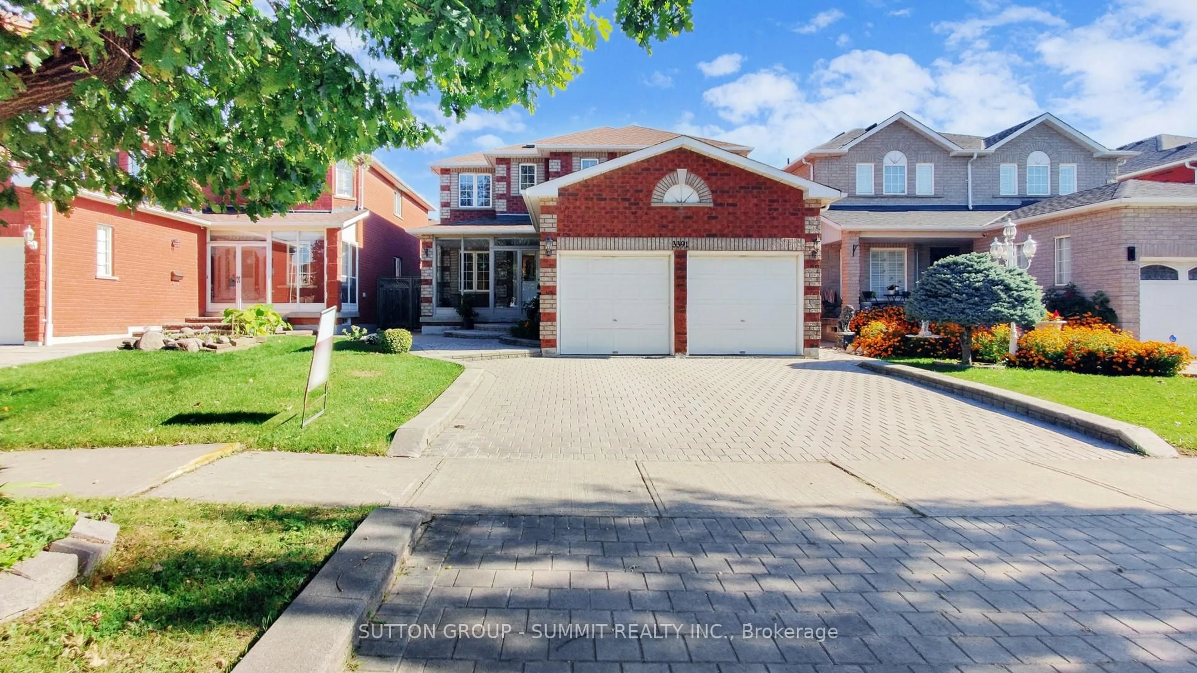 Home with brick exterior material, street for 3391 grand park Dr, Mississauga Ontario L5B 4E2