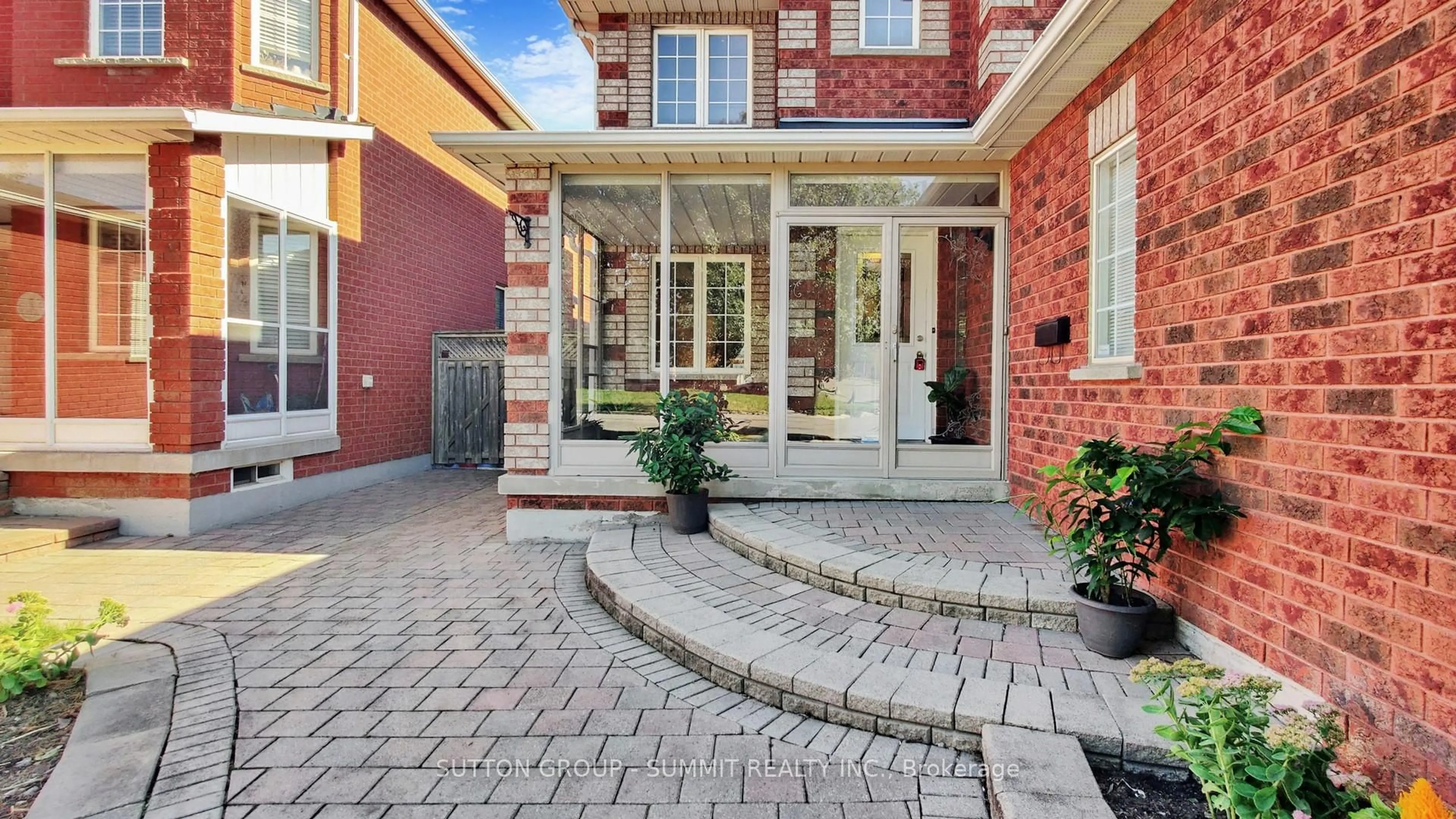 Home with brick exterior material, street for 3391 grand park Dr, Mississauga Ontario L5B 4E2
