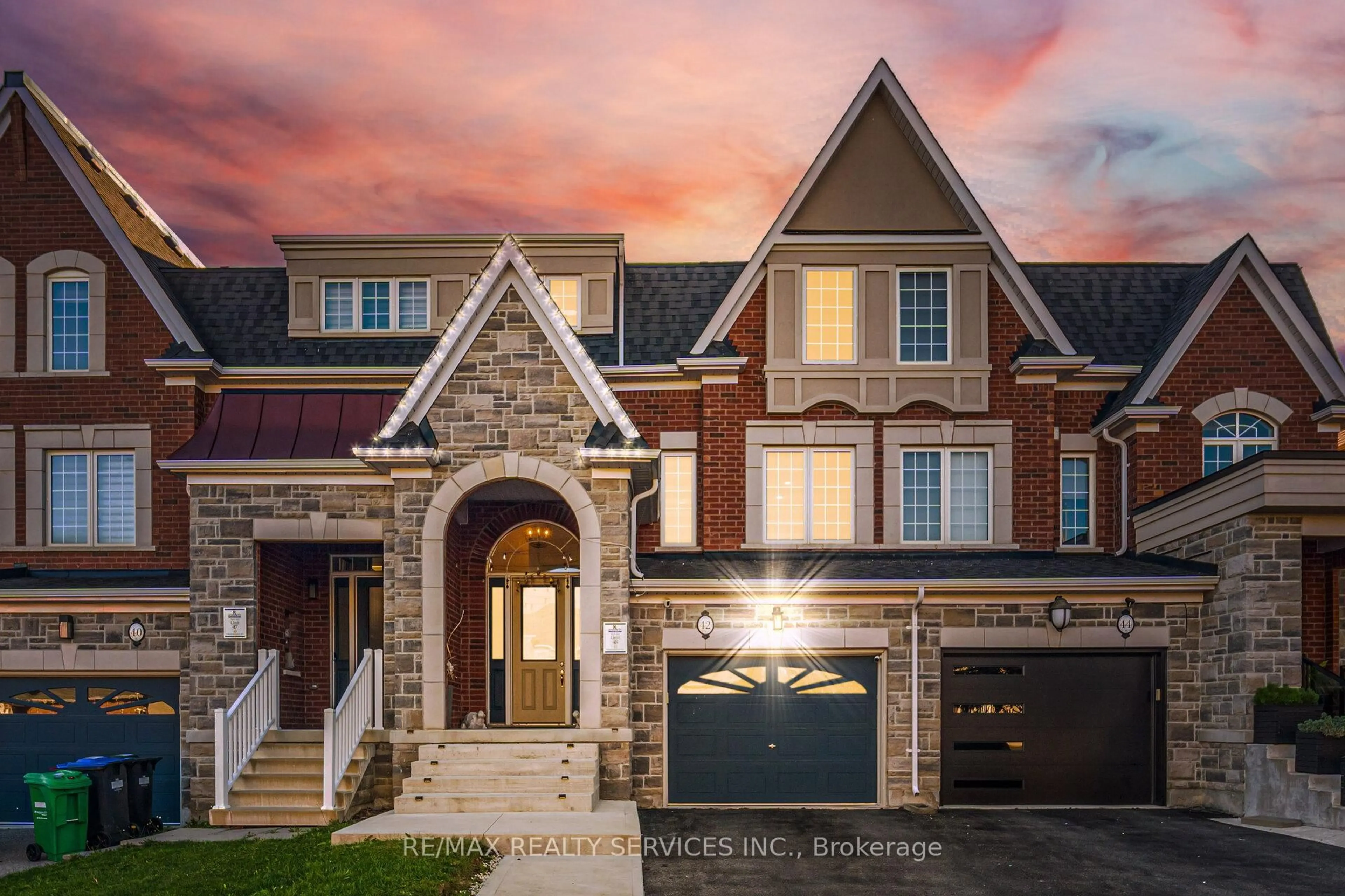 Home with brick exterior material, street for 42 Meadowcreek Rd, Caledon Ontario L7C 4A1