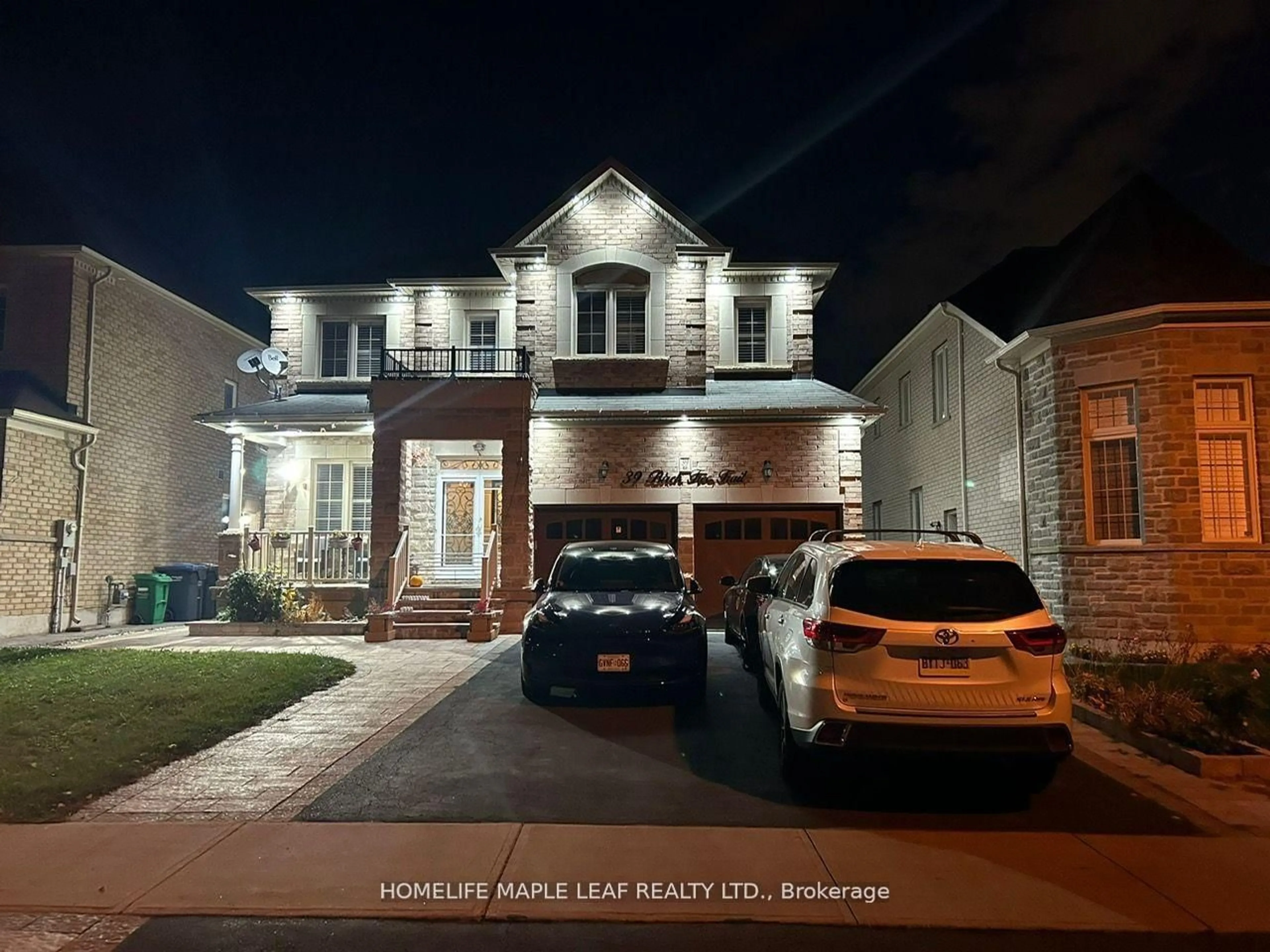 Home with brick exterior material, street for 39 Birch Tree Tr, Brampton Ontario L6P 3W1