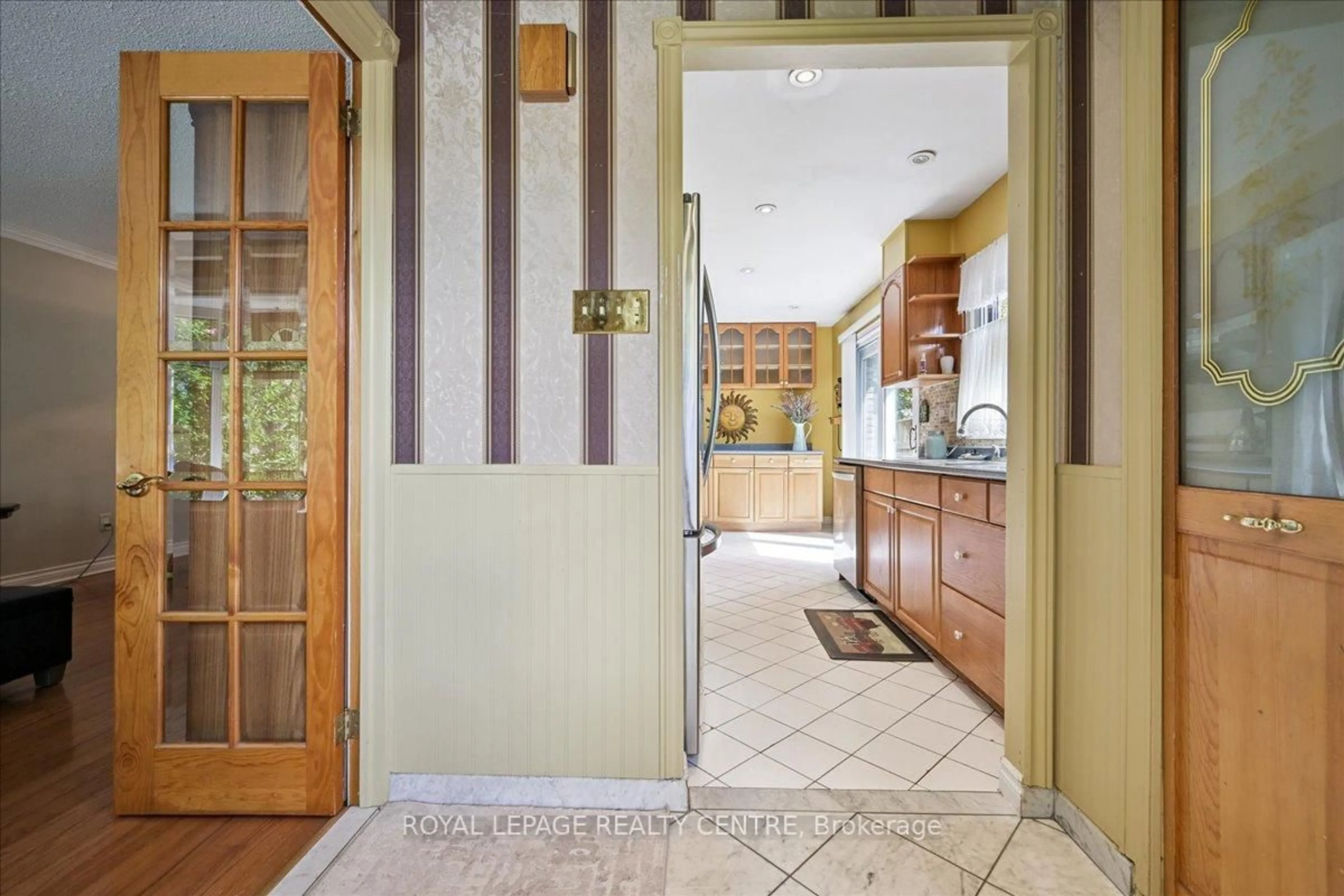 Indoor entryway for 3286 Masthead Cres, Mississauga Ontario L5L 1H1