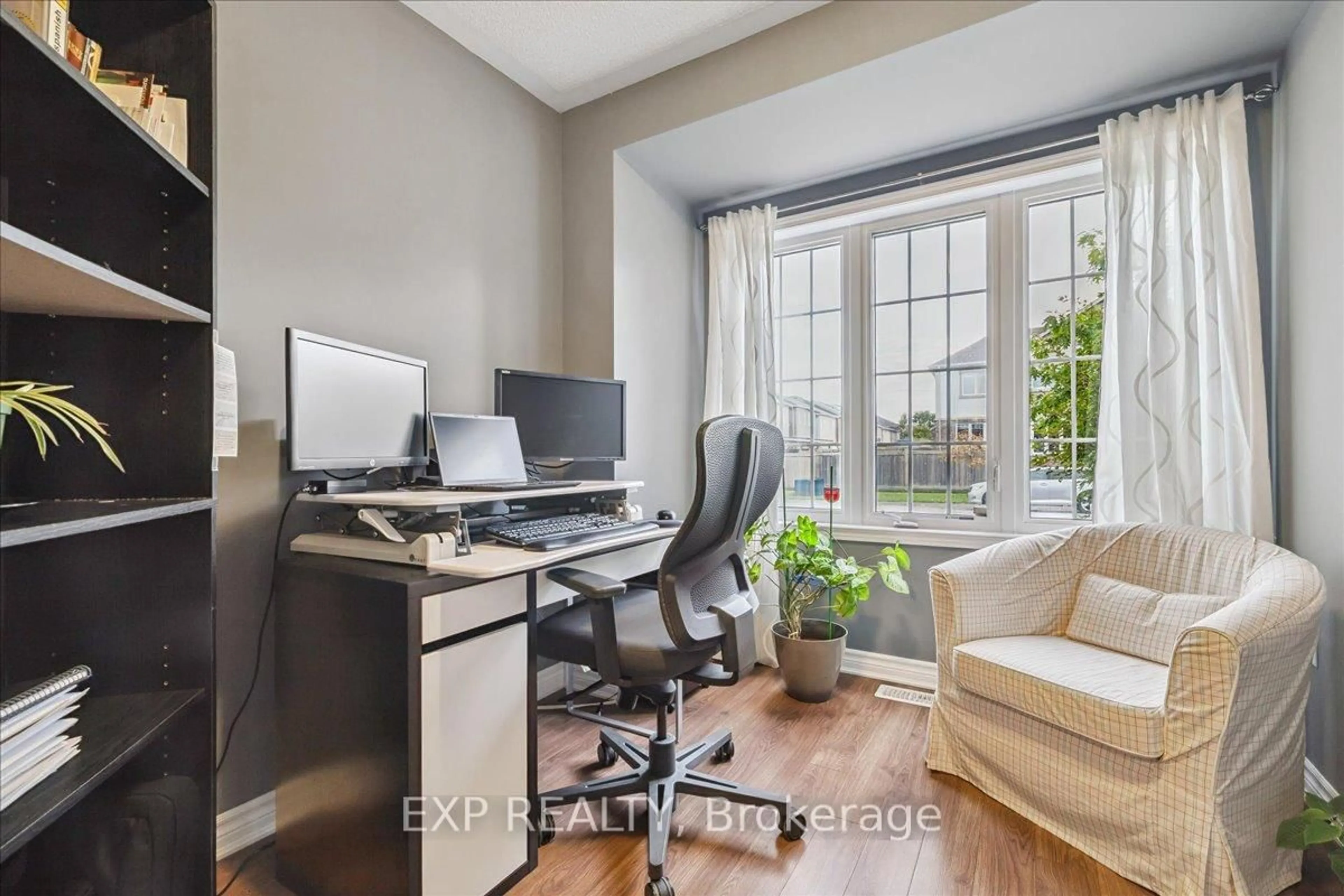 A pic of a room for 476 Yates Dr, Milton Ontario L9T 0M5