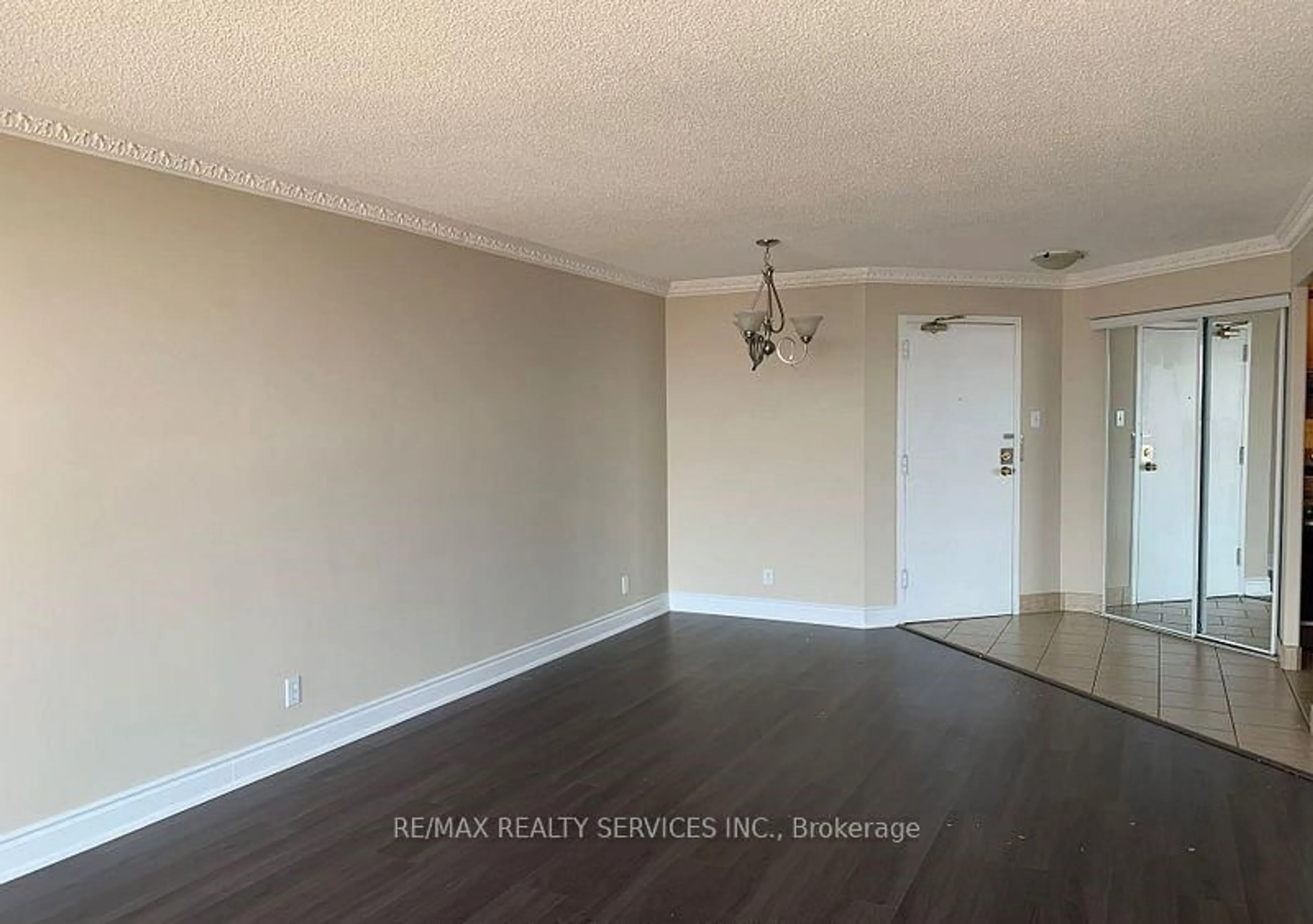 A pic of a room for 35 Trailwood Dr #1412, Mississauga Ontario L4Z 3L6
