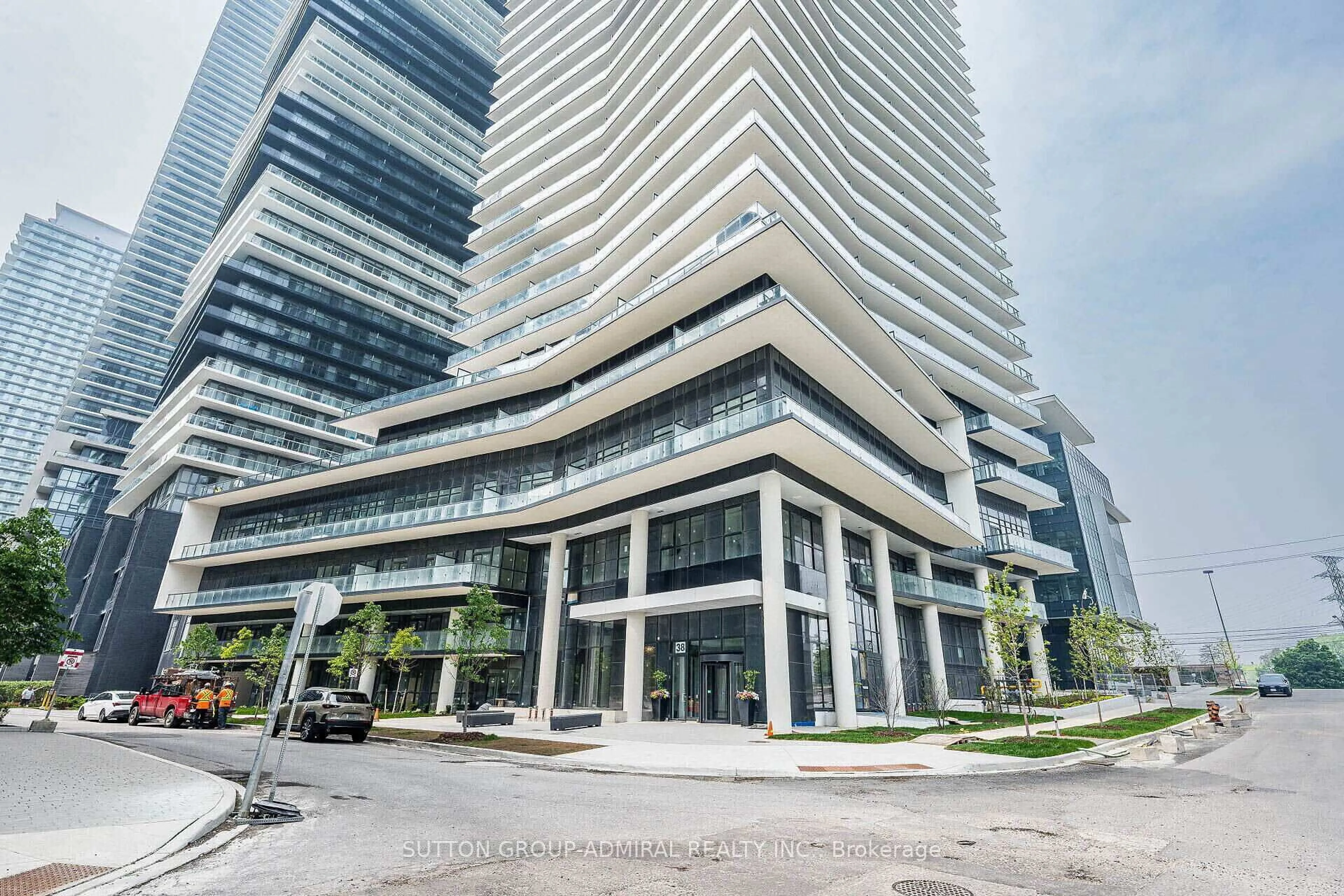 Indoor foyer for 38 Annie Craig Dr #4806, Toronto Ontario M8V 0A8