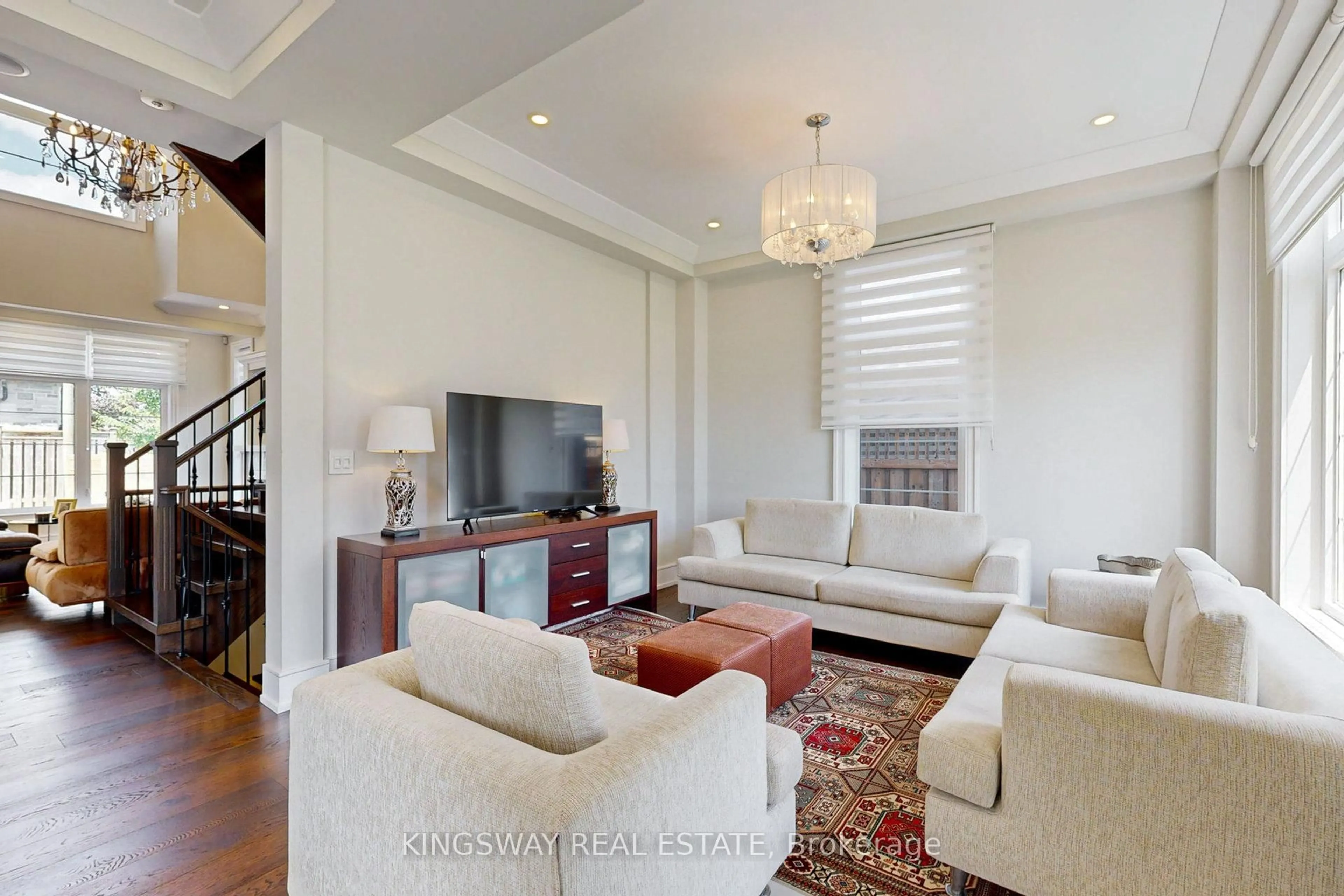 Living room with furniture, unknown for 89 Russell Dr, Oakville Ontario L6H 1L4