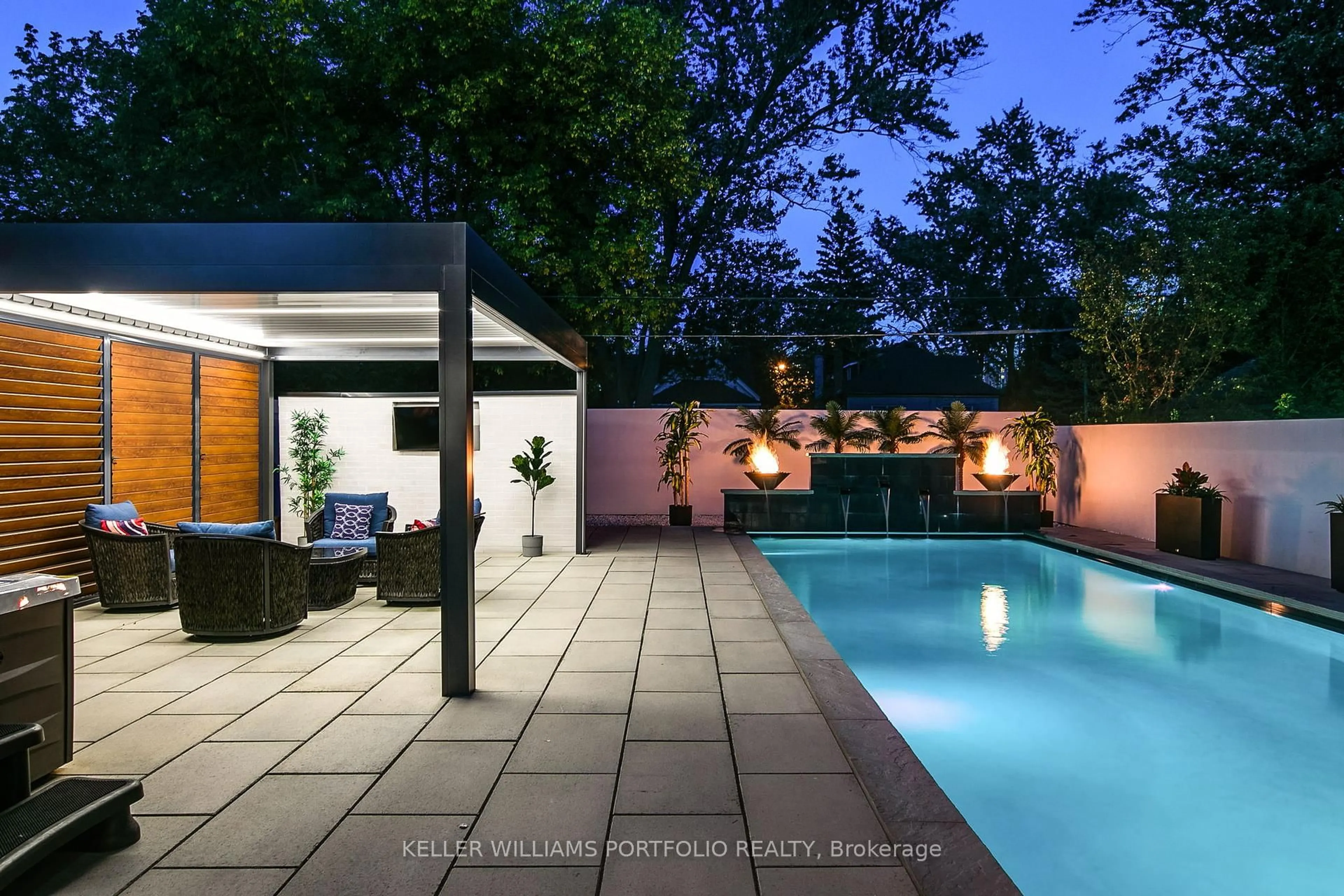 Pool for 27 Prennan Ave, Toronto Ontario M9B 4B7