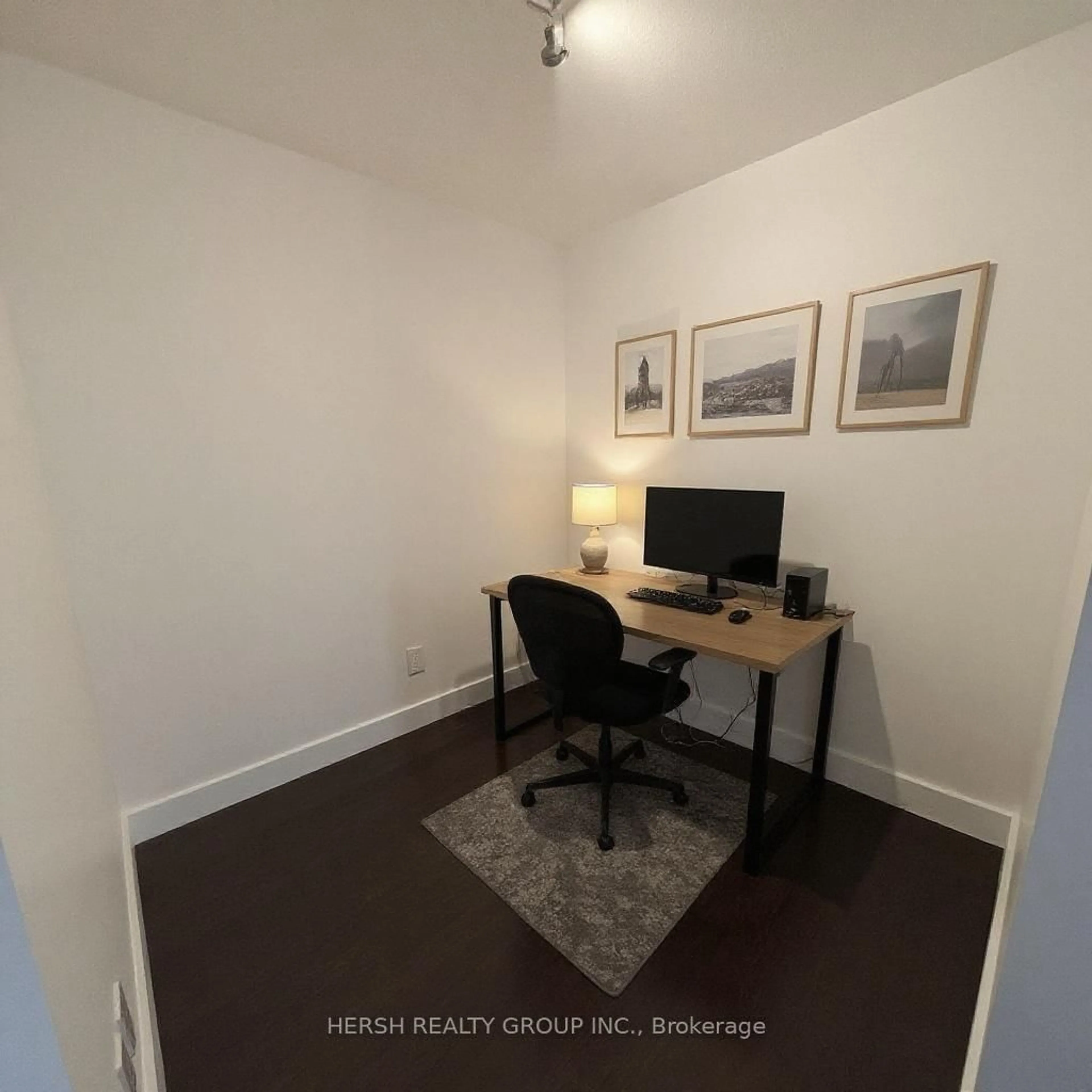 A pic of a room for 160 Kingsway Cres #608, Toronto Ontario M8X 2S4