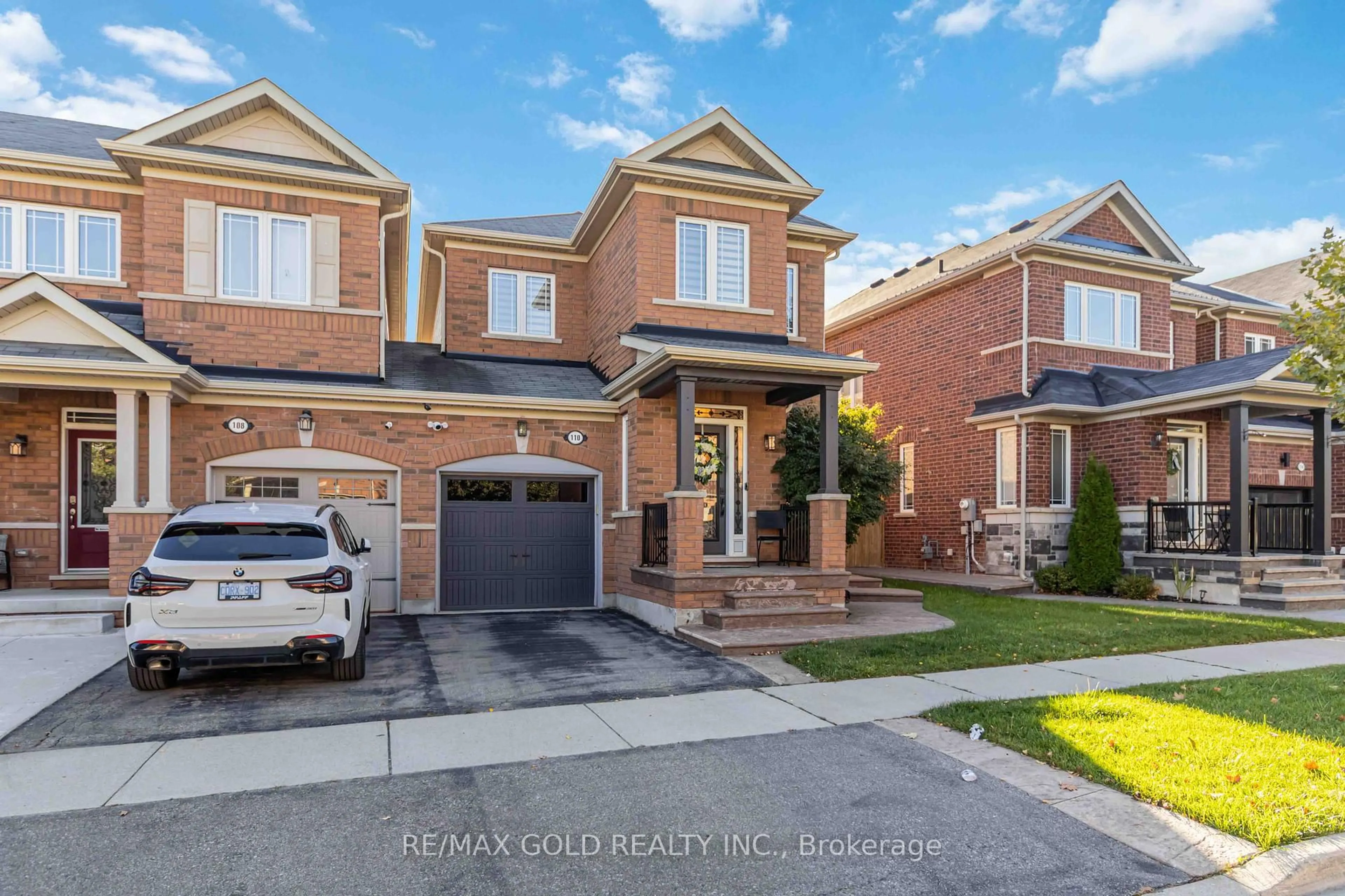 Home with brick exterior material, street for 110 Kempenfelt Tr, Brampton Ontario L7A 0Z9