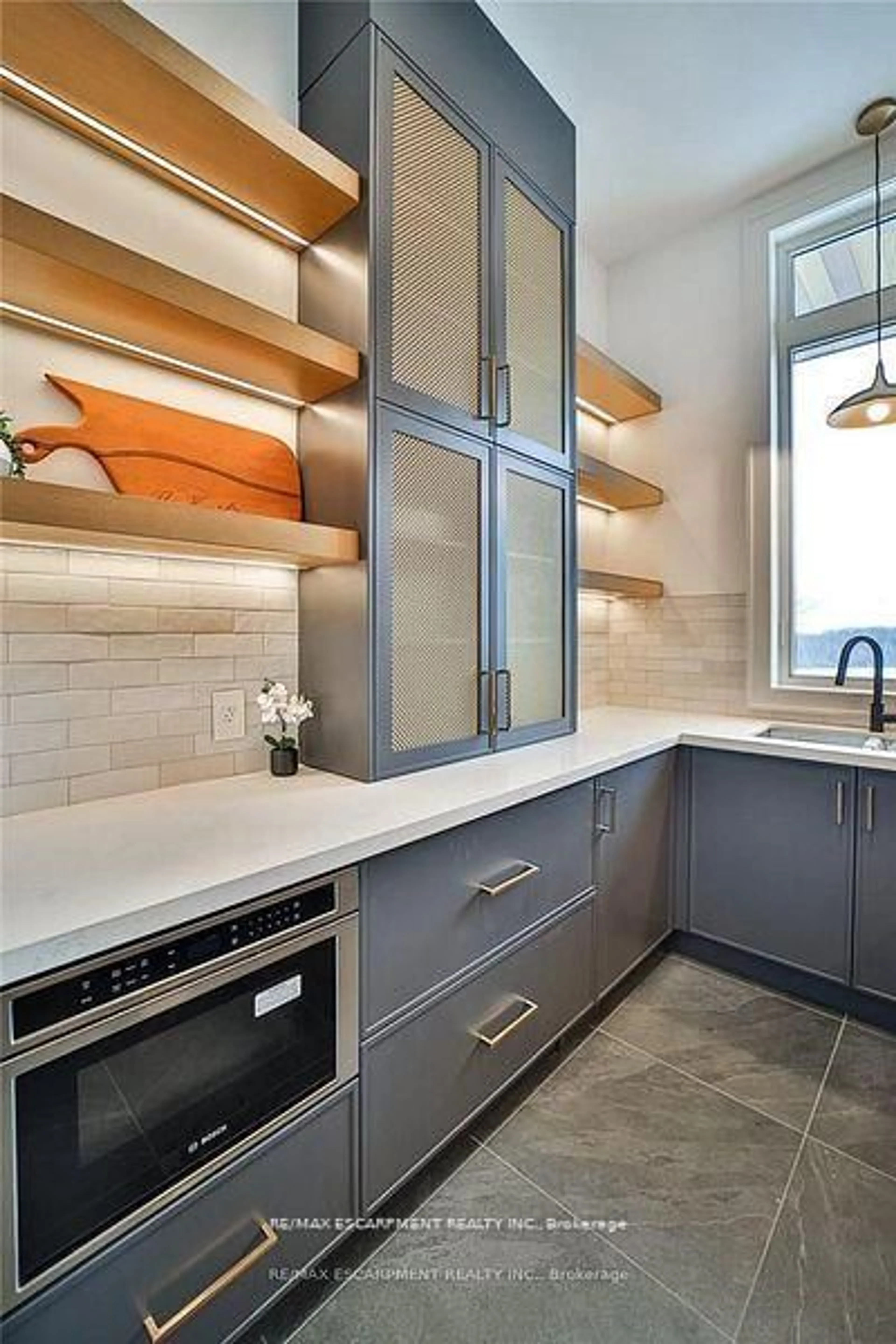 Contemporary kitchen, ceramic/tile floor for 2284 SIDEROAD 1, Burlington Ontario L7P 0S7