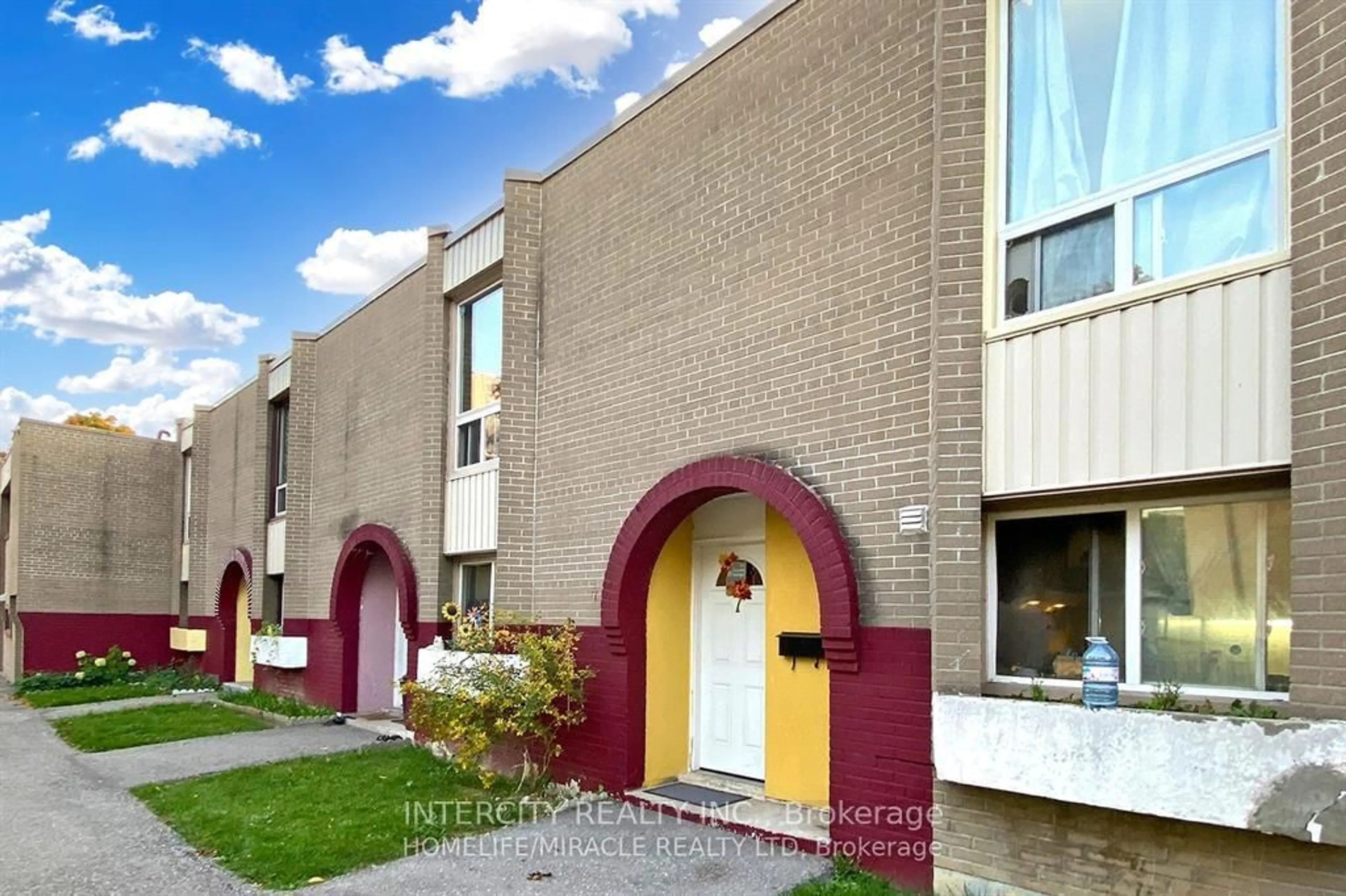 Unknown for 61 Driftwood Ave #7, Toronto Ontario M3N 2M3