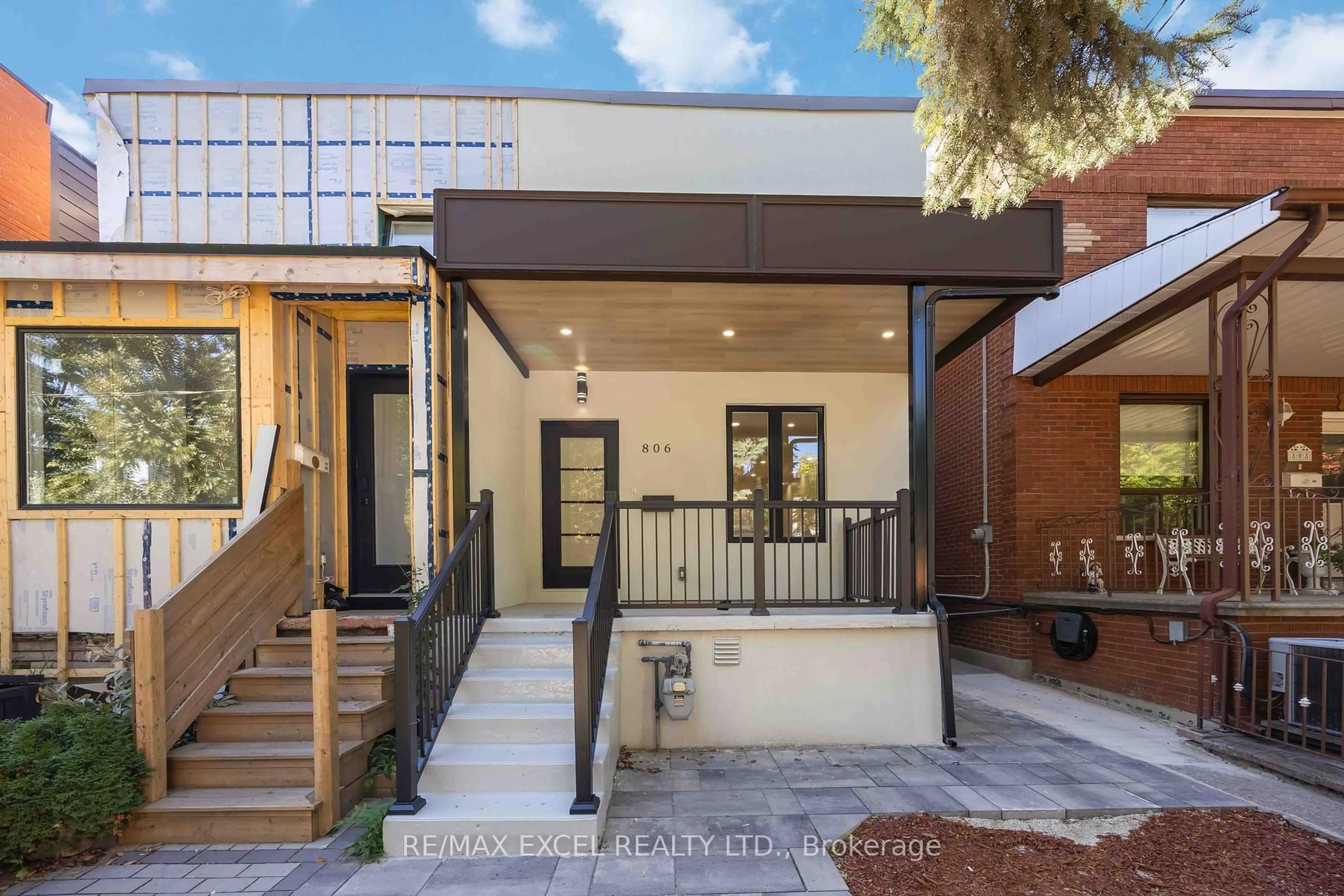 Home with brick exterior material, street for 806 Gladstone Ave, Toronto Ontario M6H 3J6