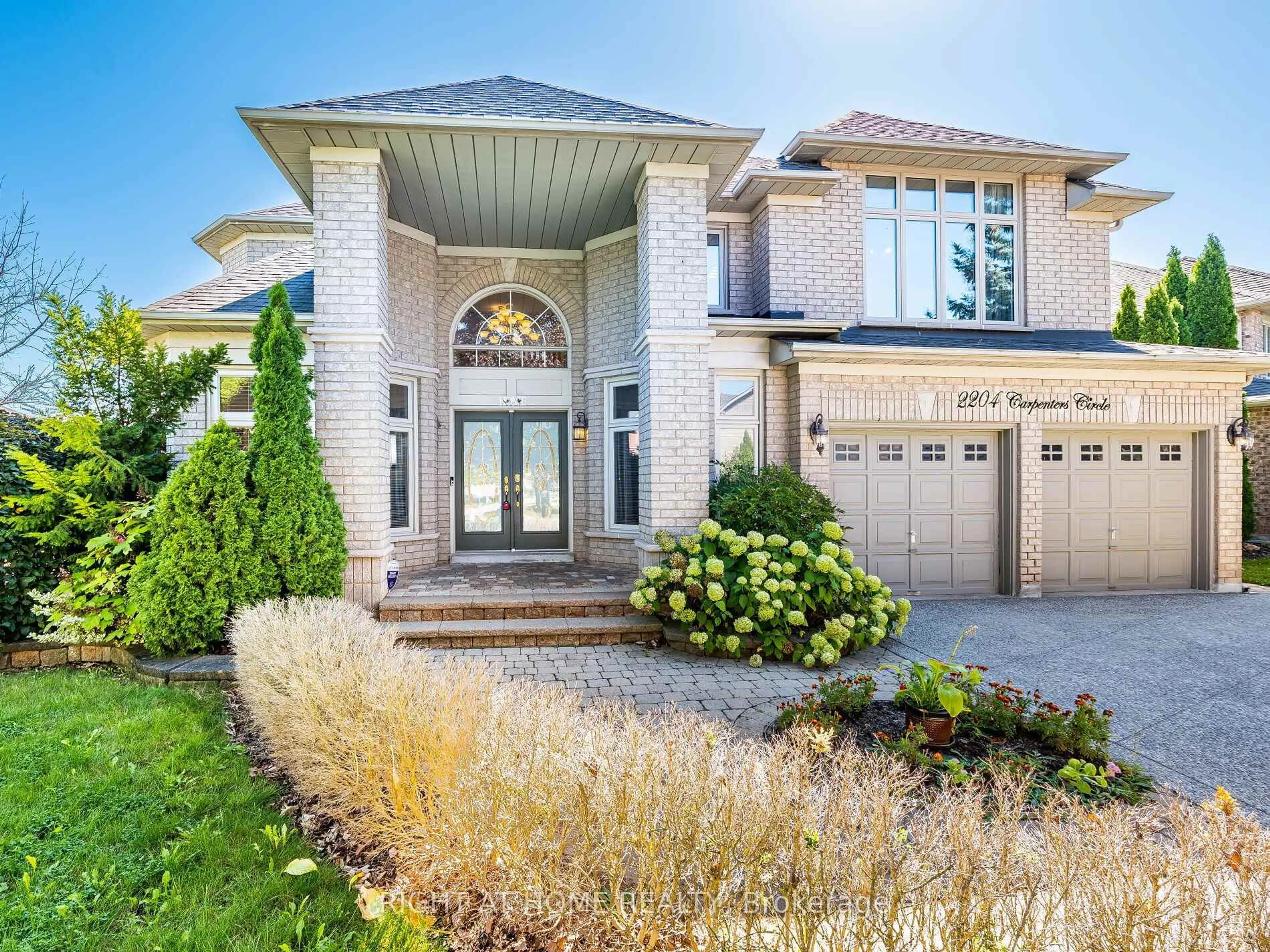 Home with brick exterior material, street for 2204 Carpenters Circ, Oakville Ontario L6M 3C7