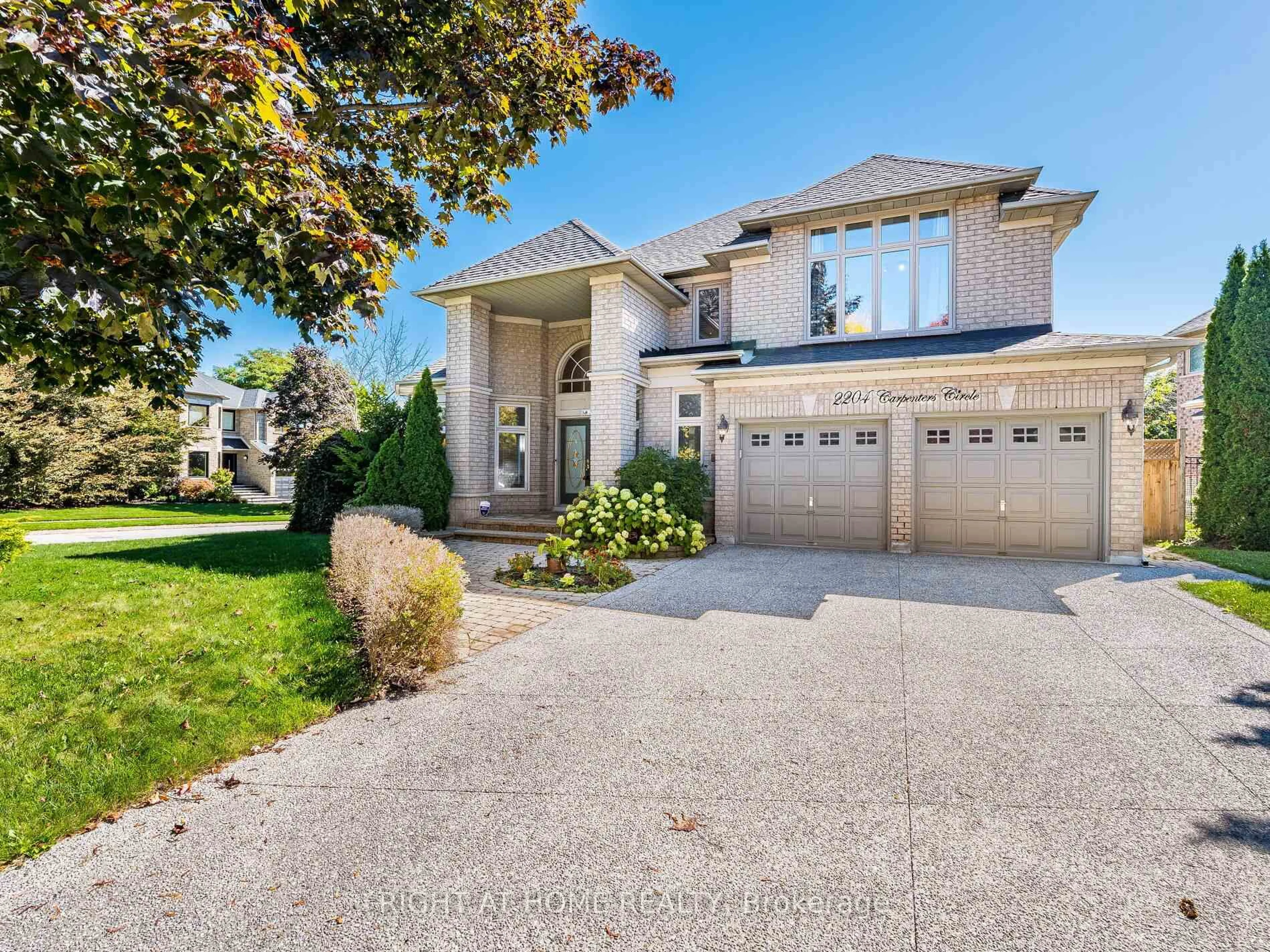 Home with brick exterior material, street for 2204 Carpenters Circ, Oakville Ontario L6M 3C7
