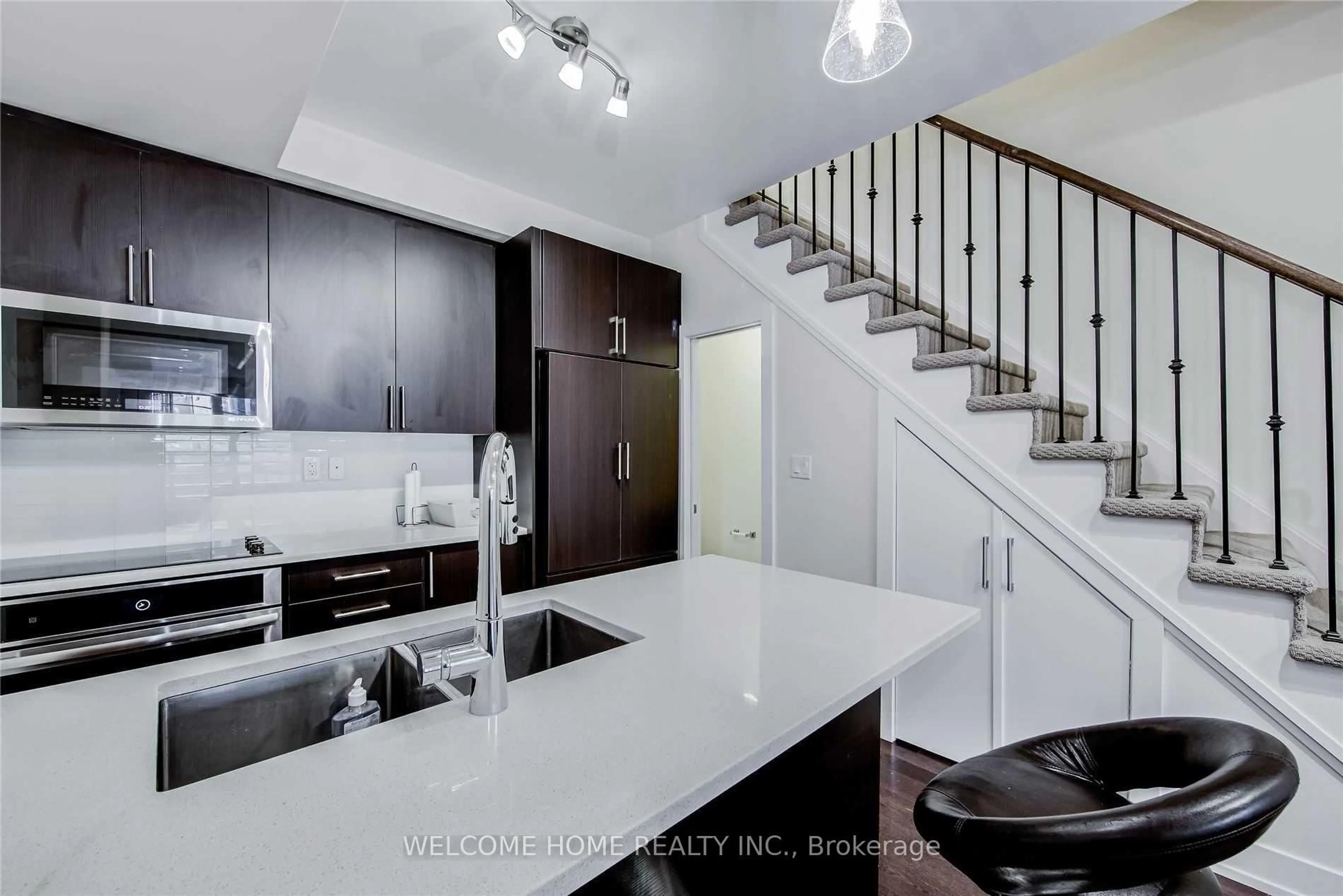 Contemporary kitchen, ceramic/tile floor for 220 Brandon Ave #55, Toronto Ontario M6H 0C5