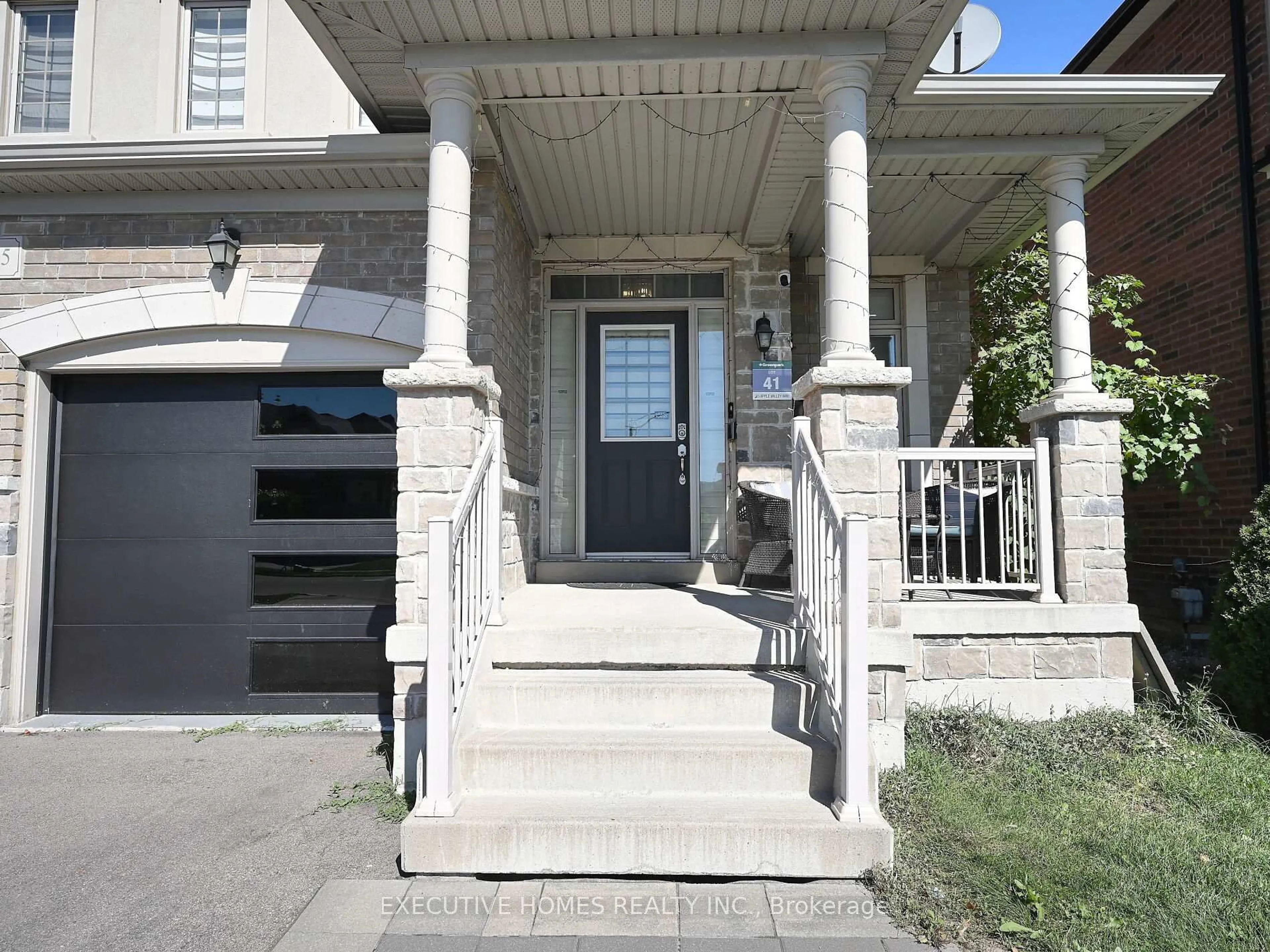 Unknown for 55 Apple Valley Way, Brampton Ontario L5P 3R5