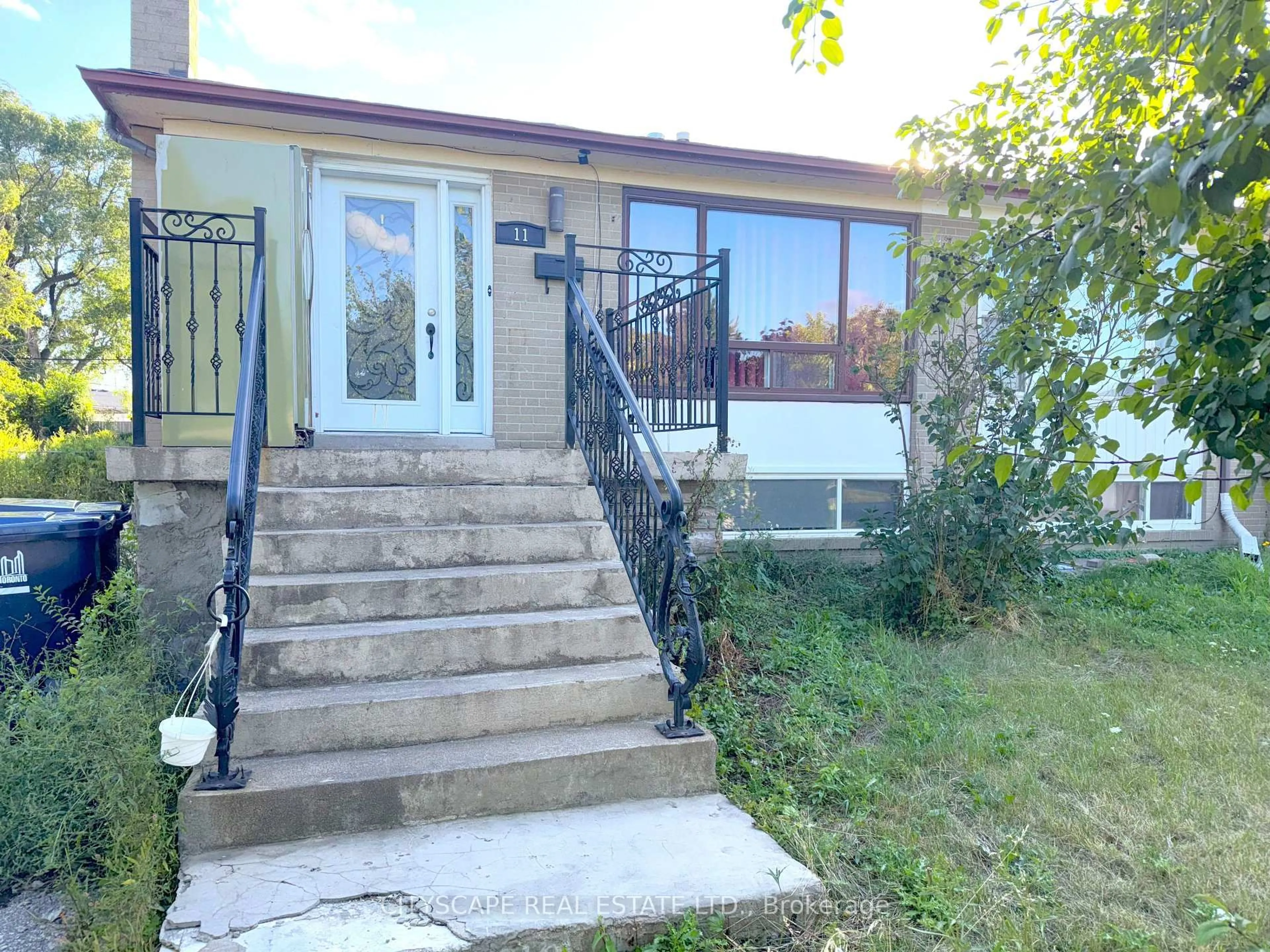 Stairs for 11 Melpham Crt, Toronto Ontario M9V 2H2