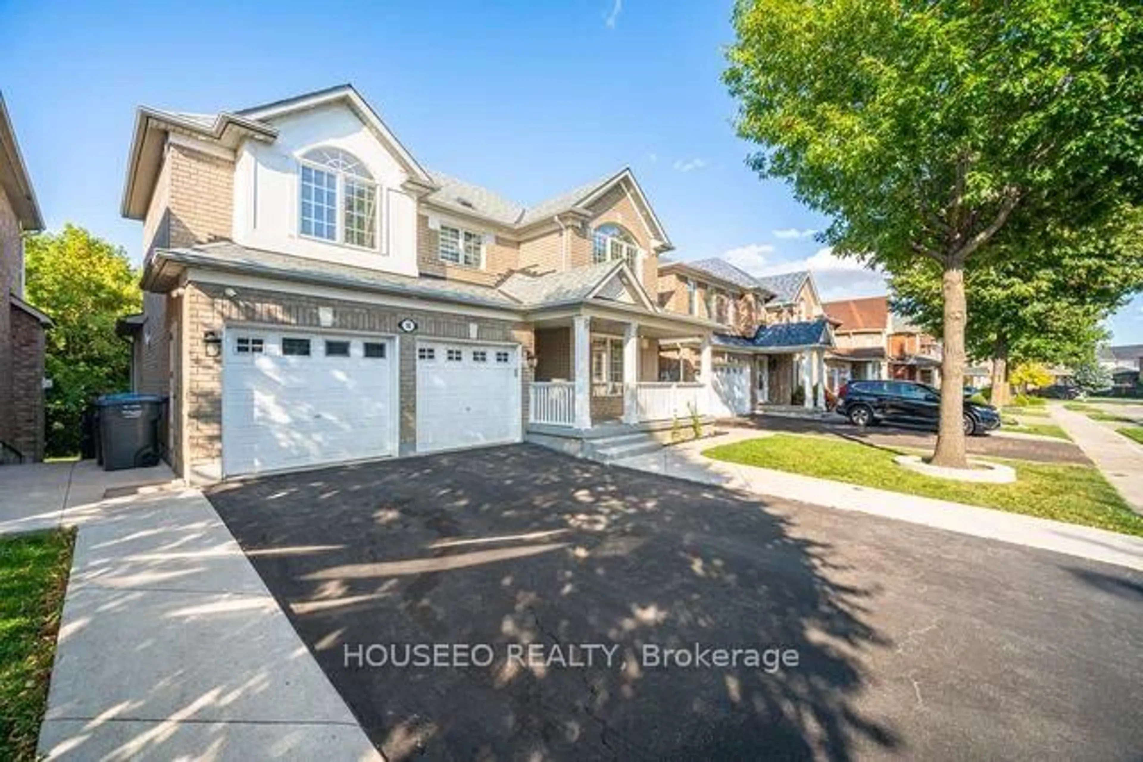 Unknown for 16 Vision Way, Brampton Ontario L6P 1H7