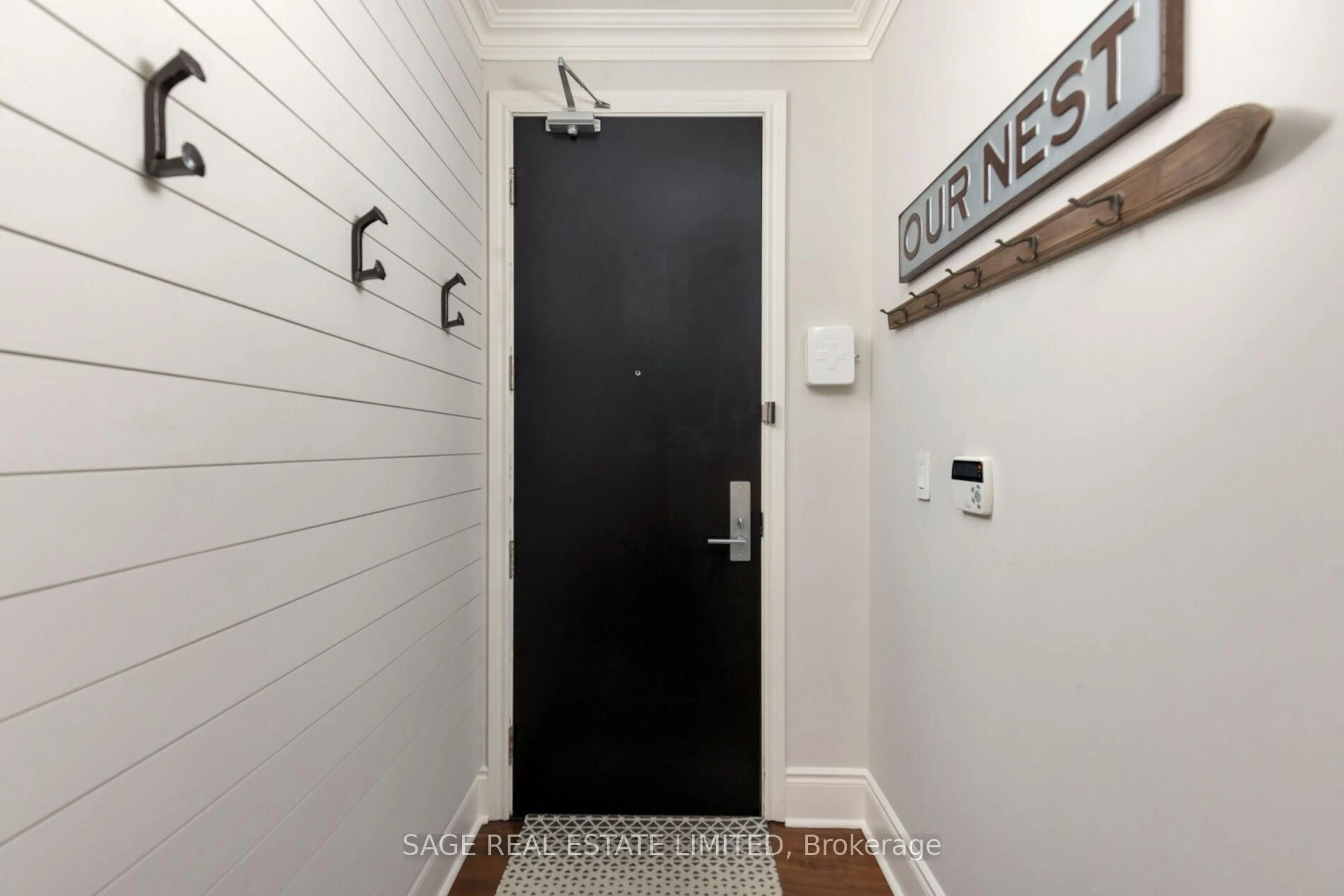Indoor entryway for 25 Earlington Ave #PH613, Toronto Ontario M8X 3A3