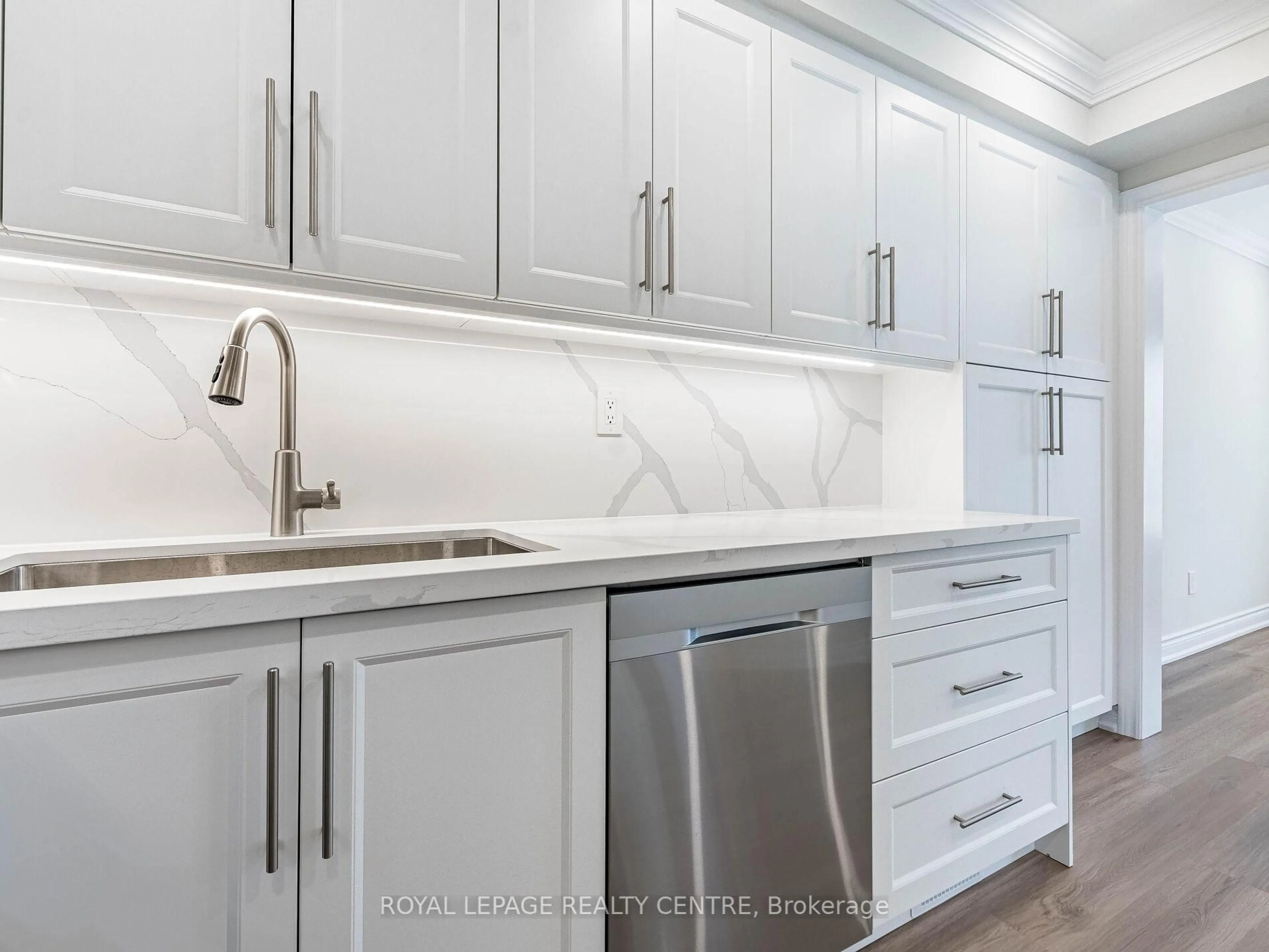 Unknown for 455 Apache Crt #62, Mississauga Ontario L4Z 3W8