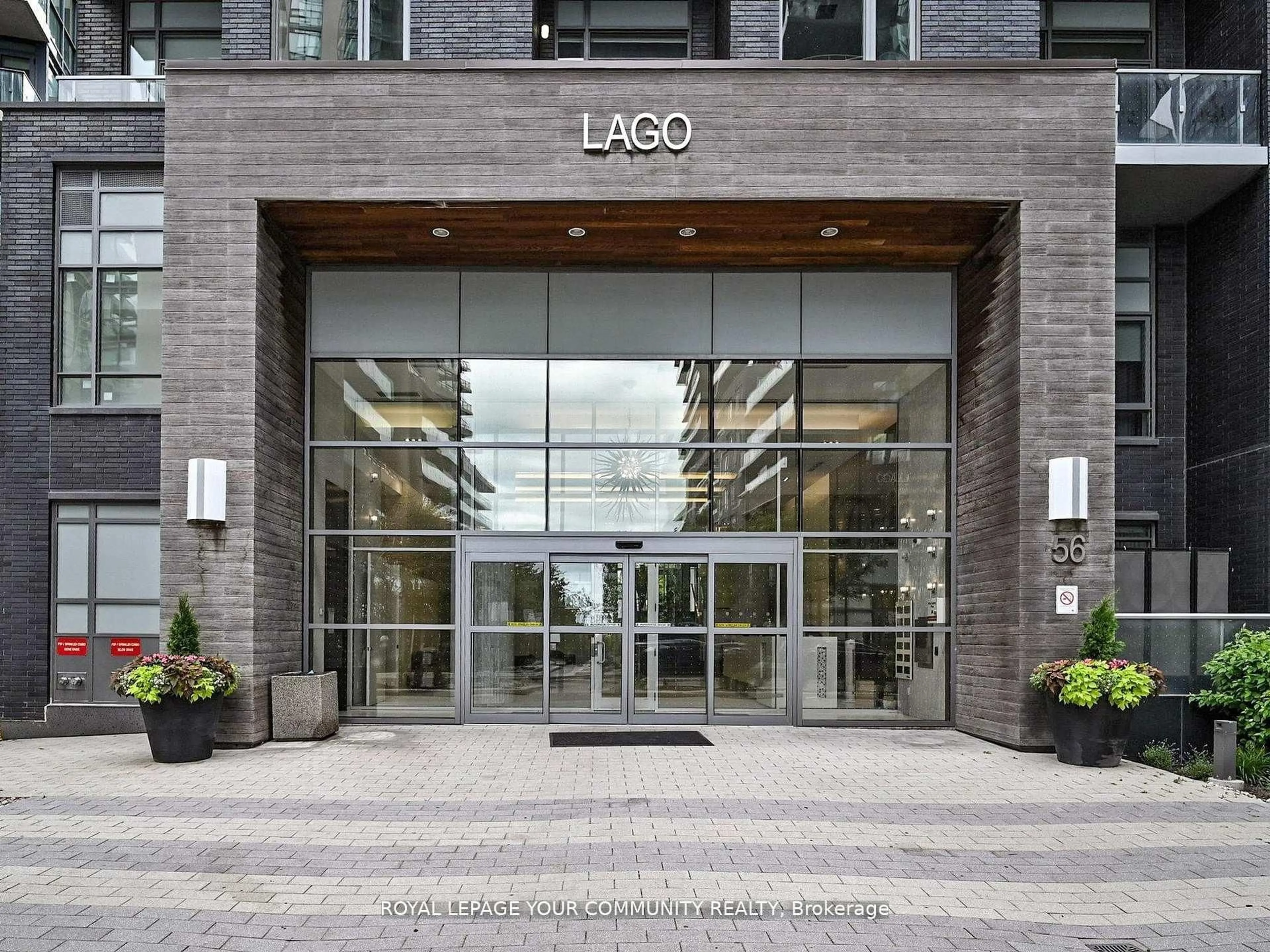 Indoor foyer for 56 Annie Craig Dr #3605, Toronto Ontario M8V 0C8