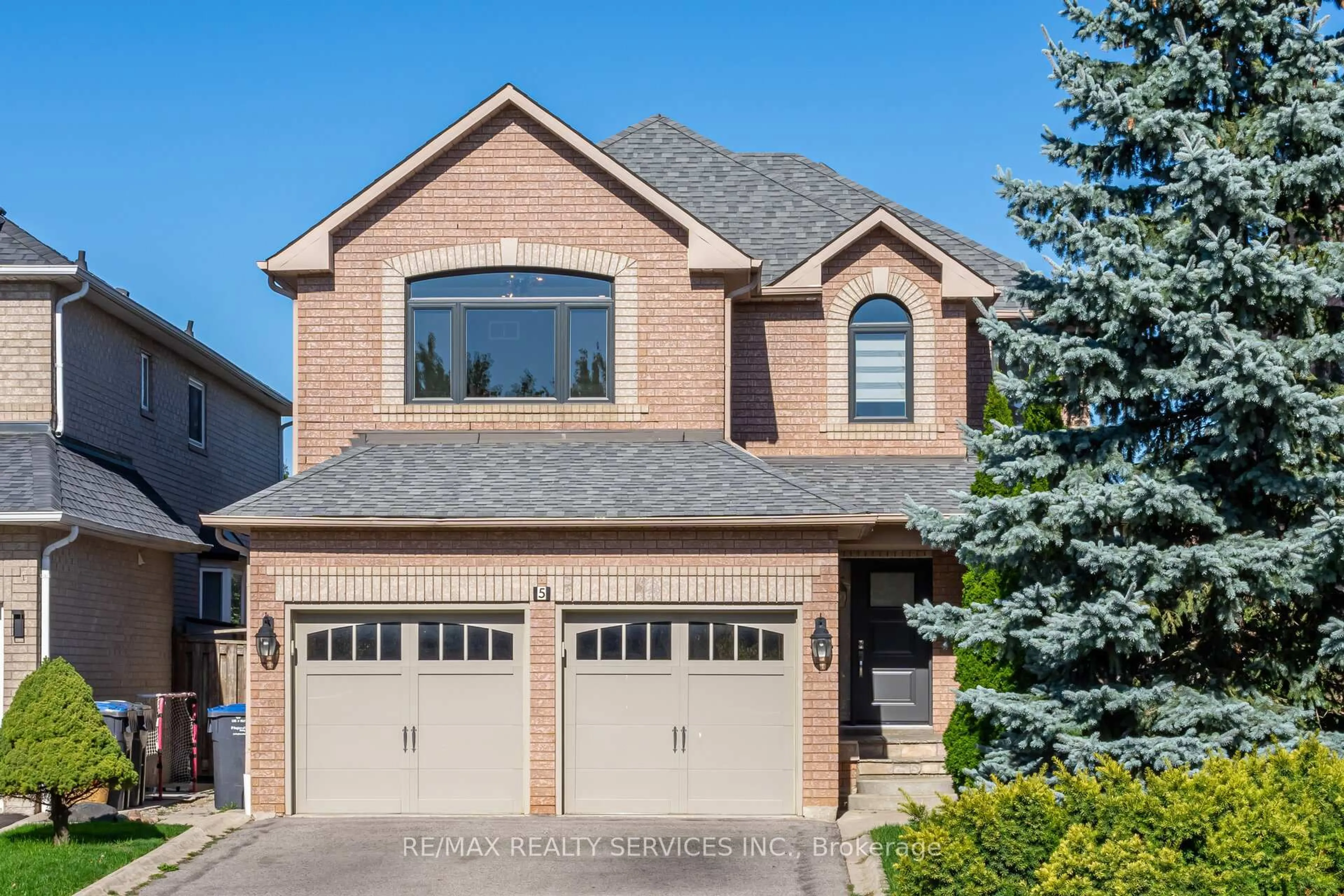 Home with brick exterior material, street for 5 Melrose Gdns, Brampton Ontario L7A 1J7