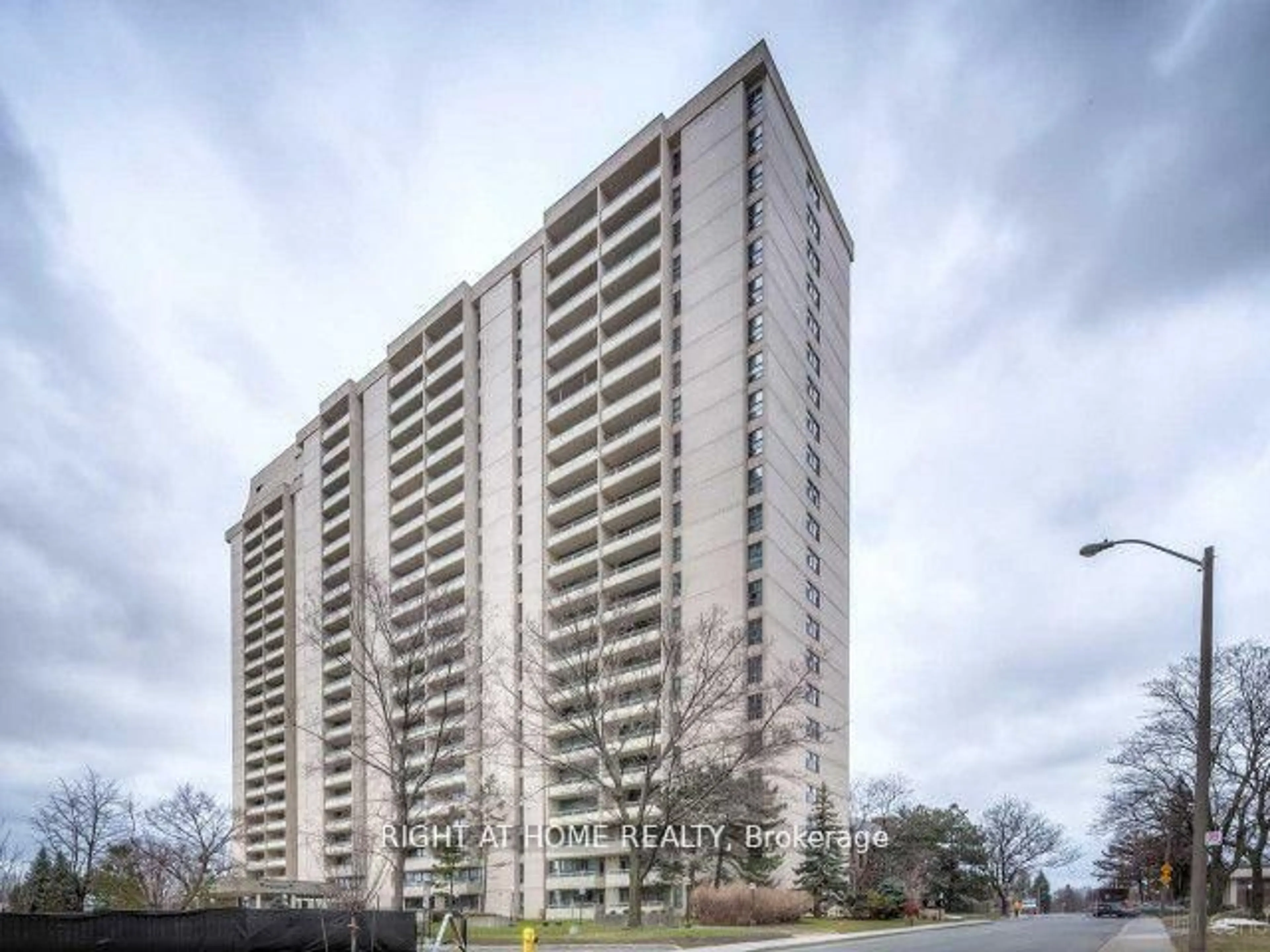 Unknown for 360 Ridelle Ave #1812, Toronto Ontario M6B 1K1