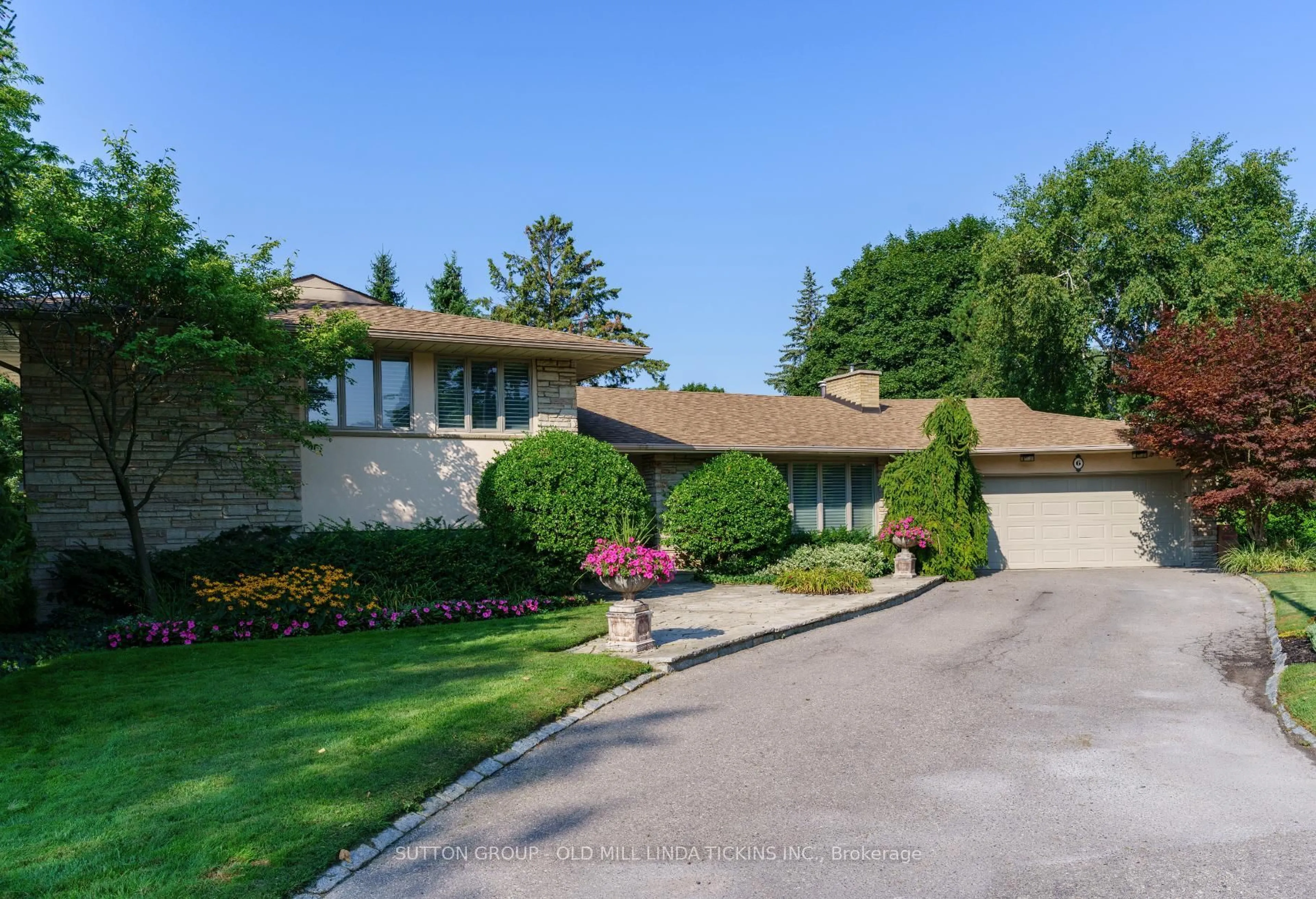 Unknown for 6 Winterbourne Crt, Toronto Ontario M9A 2E2