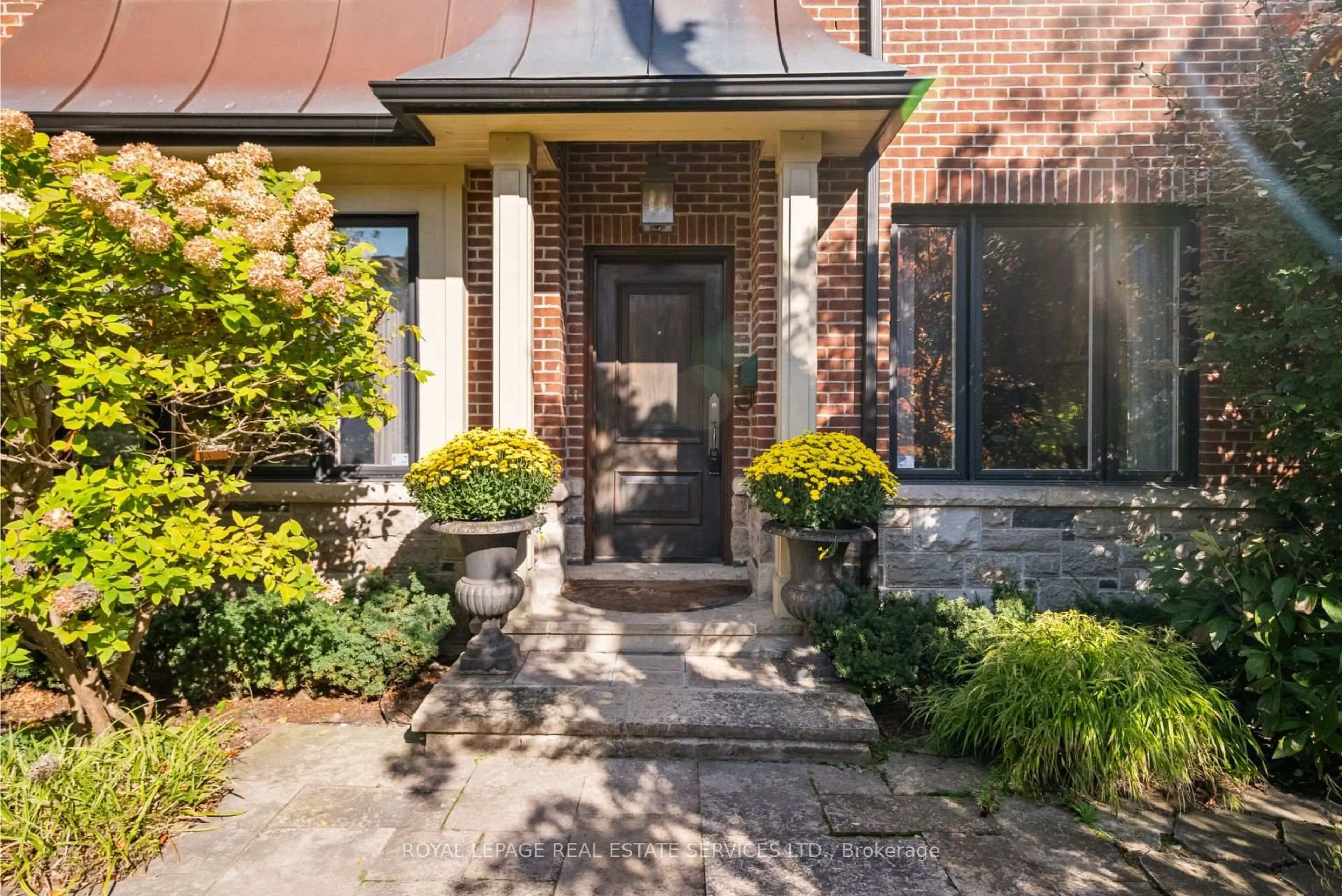 Home with brick exterior material, street for 132 Strath Ave, Toronto Ontario M8X 1R5